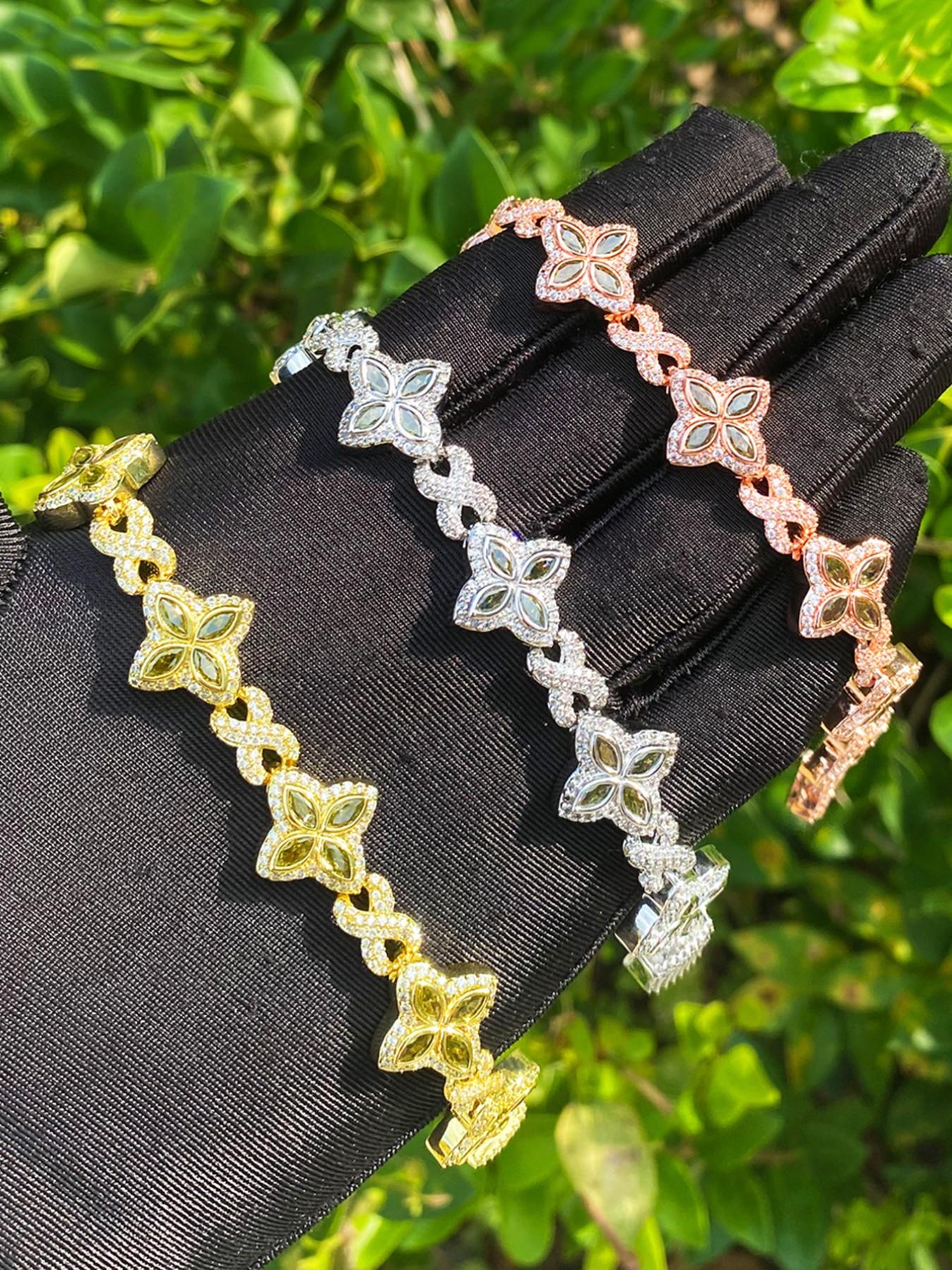 Iced Out Floral Infinity Link Bracelet for Women Real Gold Plated Hip Hop Jewelry Fashion Bracelets Exquisite Bracelet Elegant Jewelry Bracelet