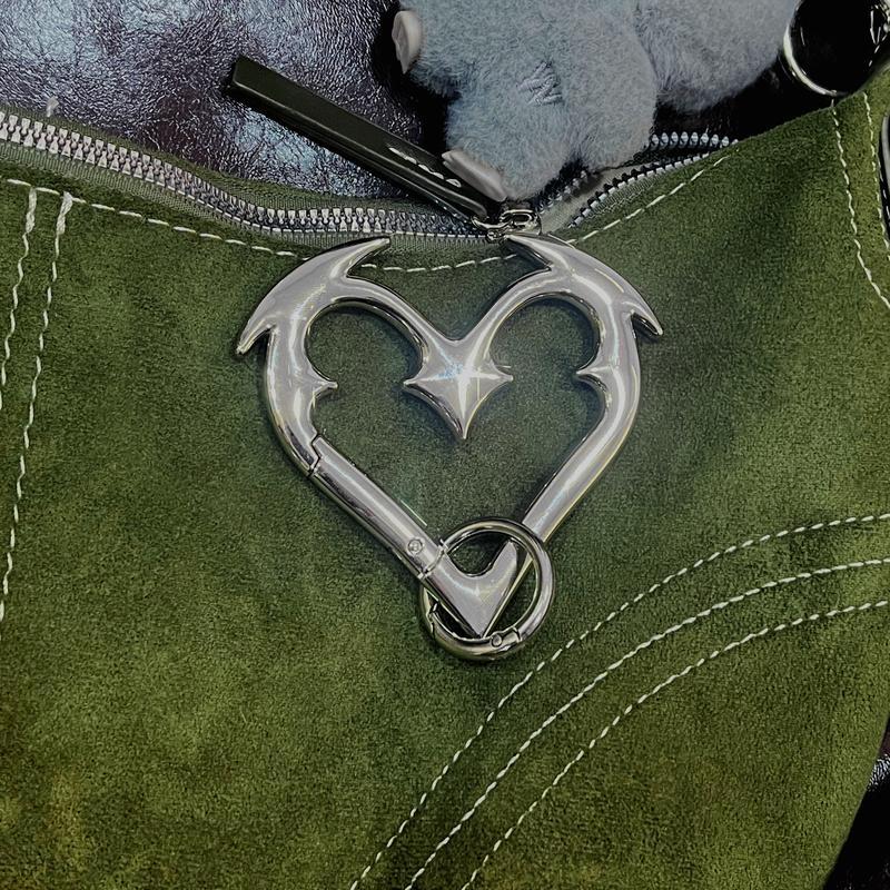 Gothic Heart Carabiner Keychain, Heavy Duty Metal Key Holder with Secure Clip, Unique Bag Charm Accessory, Bold Statement Keychain for Car Keys, Backpack & Purse Decoration, Stylish Gift for Men Women Teens, Everyday Carry Accessory