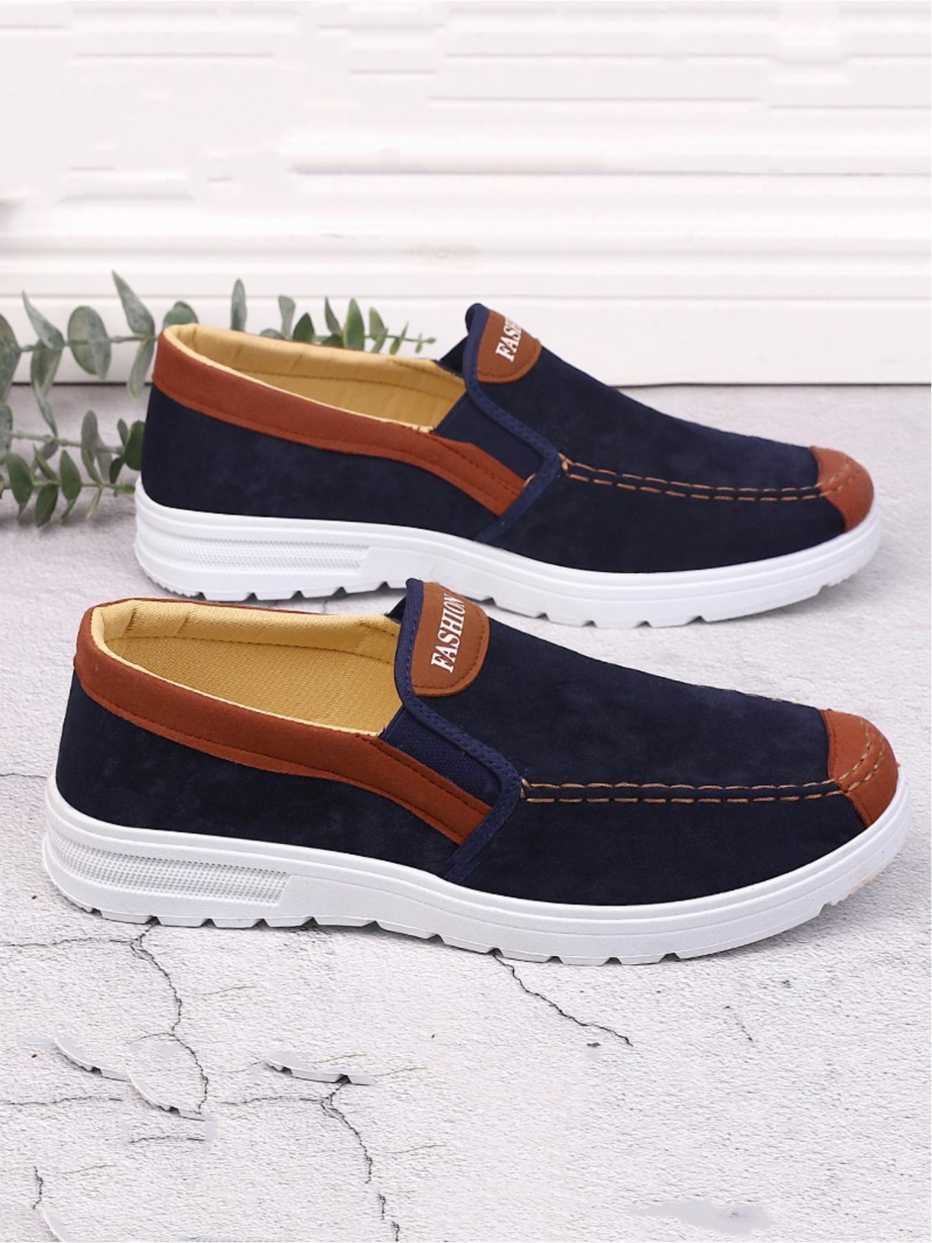 Men's casual shoes, breathable upper for a comfortable and airy feel, with a contrasting color design for a stylish look. The slip-on style ensures easy wear and removal, featuring a comfortable canvas material that is lightweight and durable