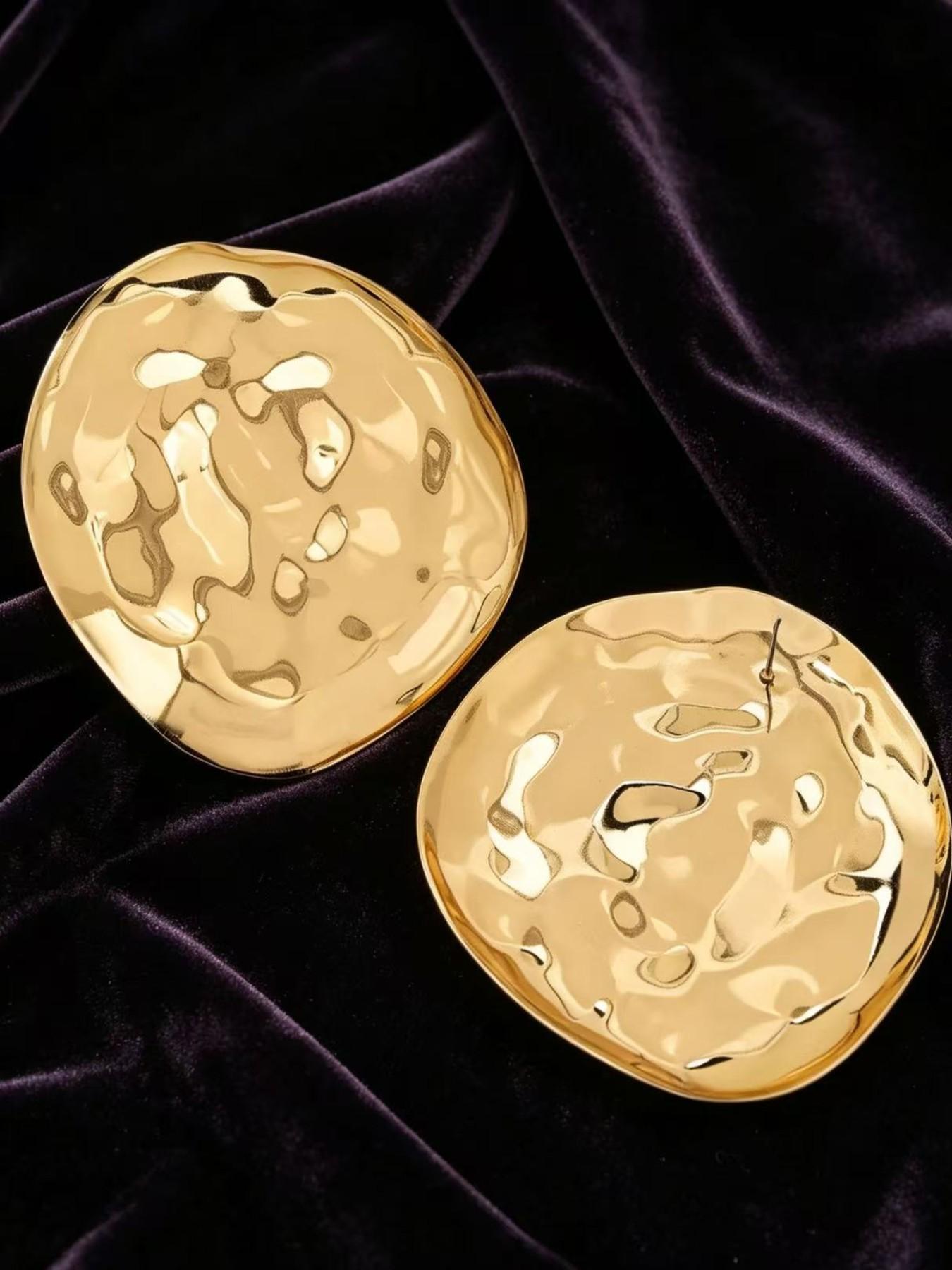 European and American Exaggerated Hammer Texture Convex Metal Large Round Earrings, Bold Statement Jewelry for Women, Fashionable Accessories