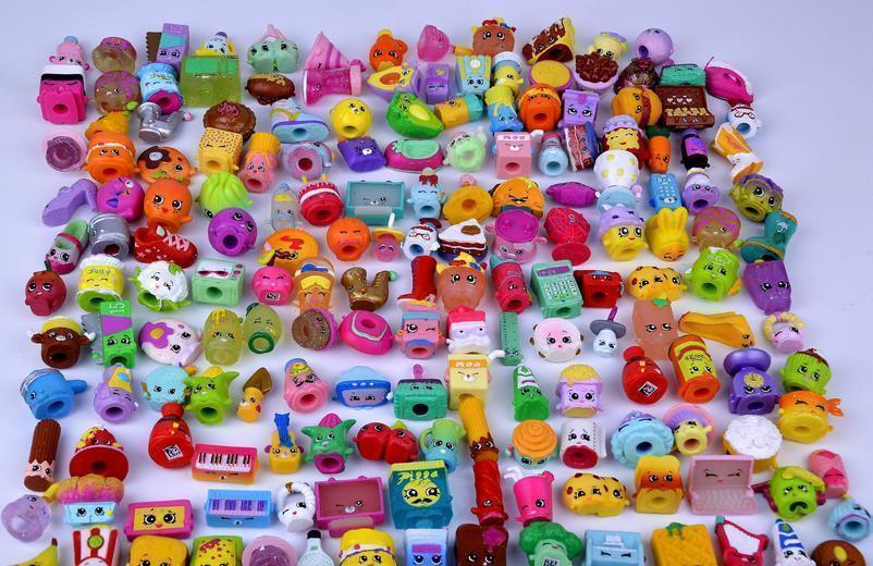100Pcs/lot Many Styles Miniature Shopping Fruit Dolls Action Figures for Family Kid's Christmas Gift Playing Toys Mixed Seasons