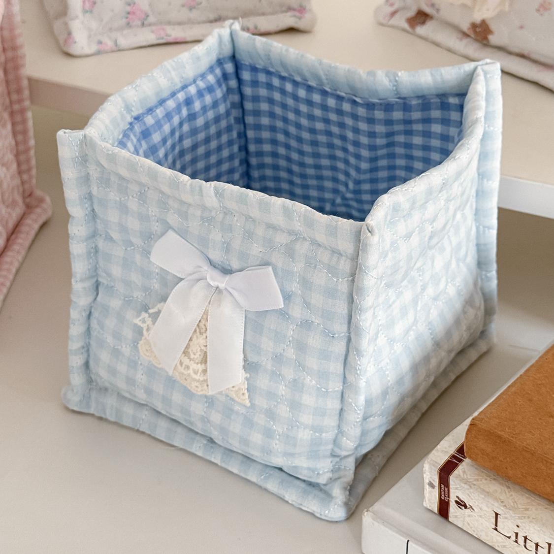 Cute butterfly quilted fabric storage basket, foldable square desktop organizer for cosmetics, skincare products, and miscellaneous items, Instagram-style floral print storage bin suitable for home, dorms, and vanity tables