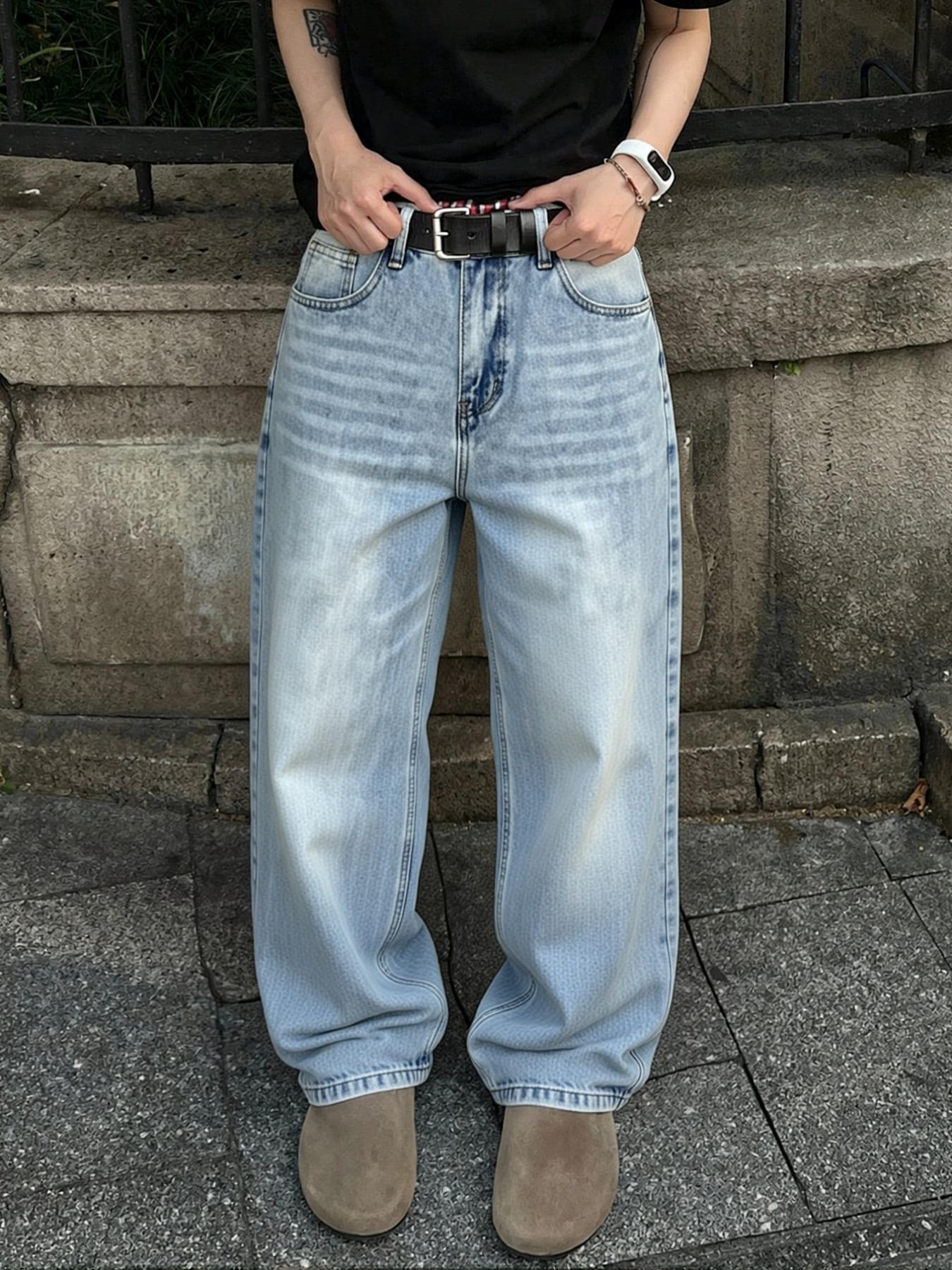 Men's Y2K Hip-Hop Style Light Wash Vintage Jeans | Loose Straight-Cut Street-Style Jeans for Retro Urban High Street Casual Daily Wear