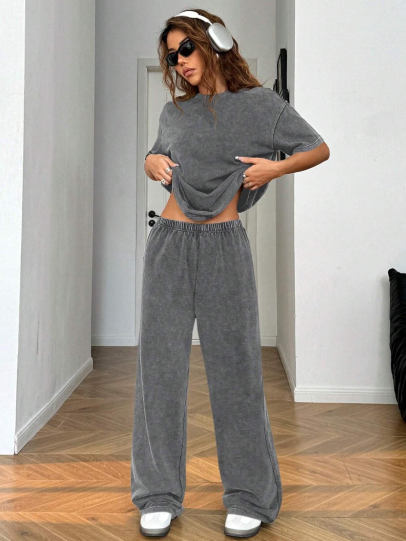 Women's Casual Everyday Acid-Wash Vintage Street-Style Soft Cotton Two-Piece Set, Loose-Fit Round-Neck Short-Sleeve T-Shirt and Wide-Leg Pants Women's Casual Everyday Acid-Wash Vintage Street-Style Soft Cotton Two-Piece Set, Loose-Fit Round-Neck Short-Sleeve T-Shirt and Wide-Leg Pants