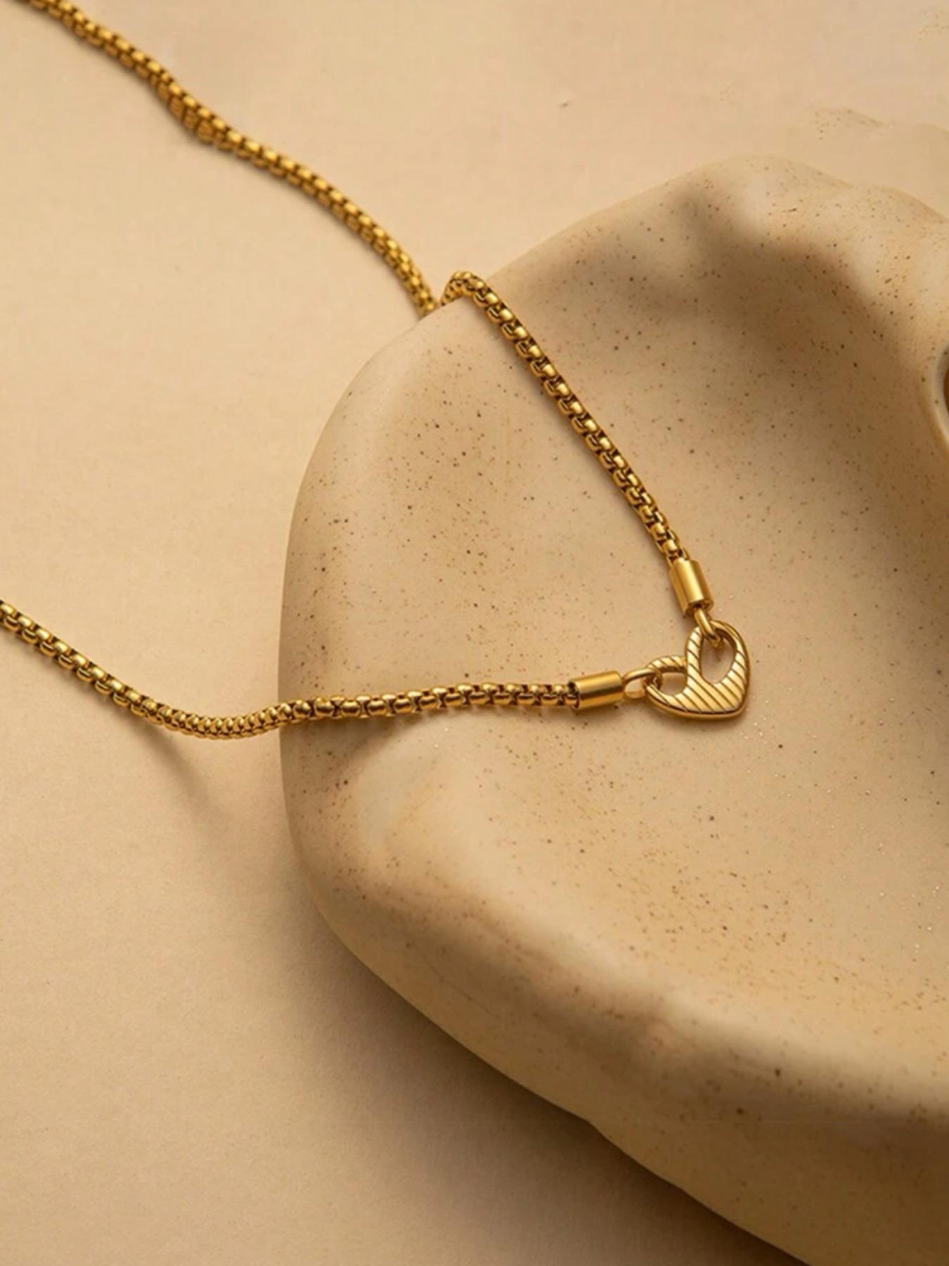 Stainless Steel Heart Pendant Necklace, Fashion Jewelry for Party, Daily Clothing Decor, Trendy All-match & Exquisite Jewelry for Birthday Gift, Heart Design Necklace