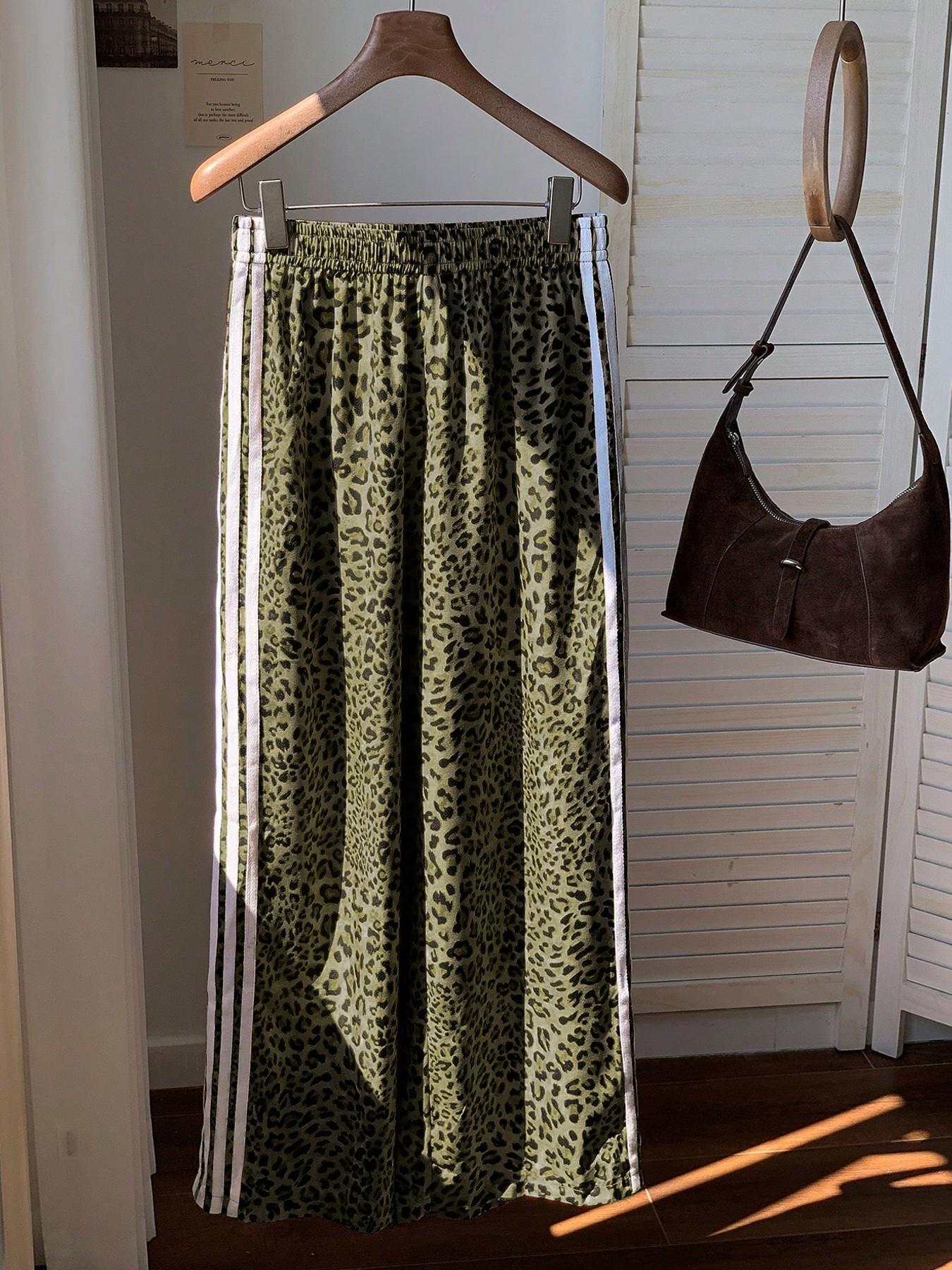 1 Piece Leopard Print Side Stripe Wide Leg Pants, Spring Summer Fall All-Season Wear, Elastic High Waist Loose Fit Trousers for Women, Y2K Streetwear, Casual Comfy Baggy Pants for Daily/Street Style, Casual Palazzo Pants, Casual Fashion Pants