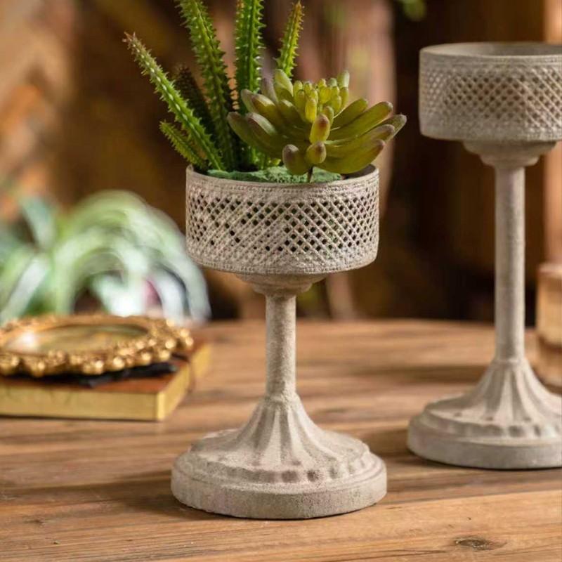 Vintage Distressed Candle Holder, American Industrial-Style Romantic Dinner Decor, Creative Decoration Item, Perfect for Candlelight Dinners