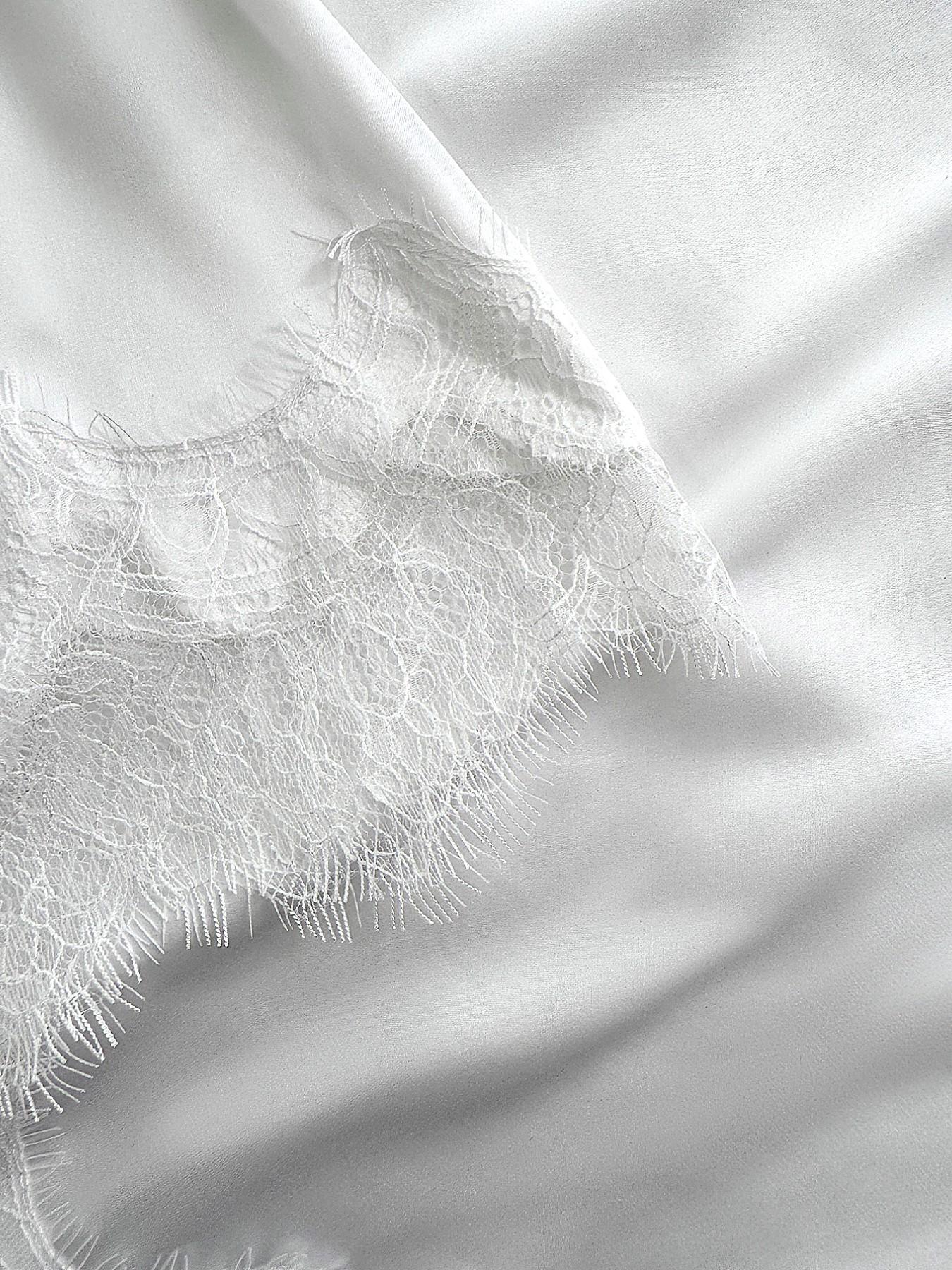 Womens Strapless Lace Trim Top Satin Feel Bandeau Tube Top Sleeveless Slim Fit Elegant Dressy Sexy Chic Summer Cami Top Fashion Solid Color Soft Stretch Vacation Party Date Night Clubwear White Top