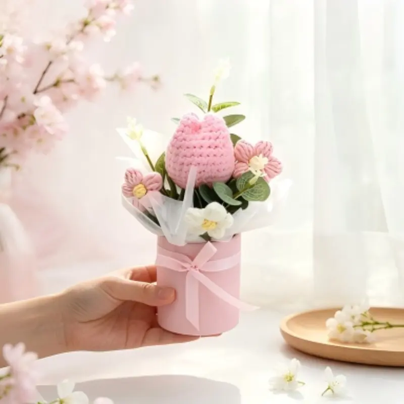Handmade Tulip Mini Bouquet, Yarn Artificial Flowers with Gift Box, Desktop Decorative Item, Perfect Tabletop Gift