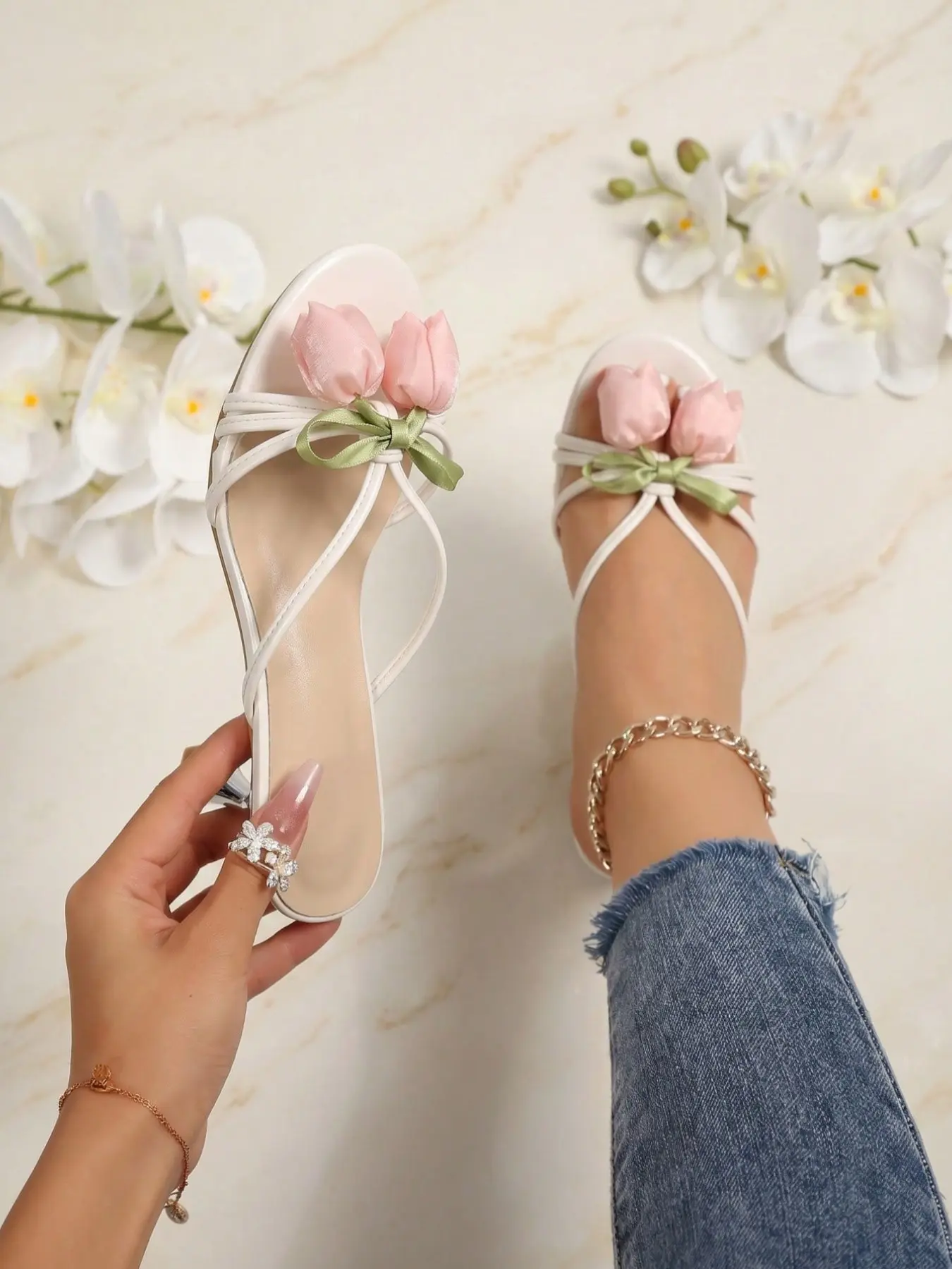 French Style Summer New Fairy Wind Round Toe Thin Strap Design High Heel Sandals, Elegant Party Shoes for Evening Wear, Versatile and Stylish