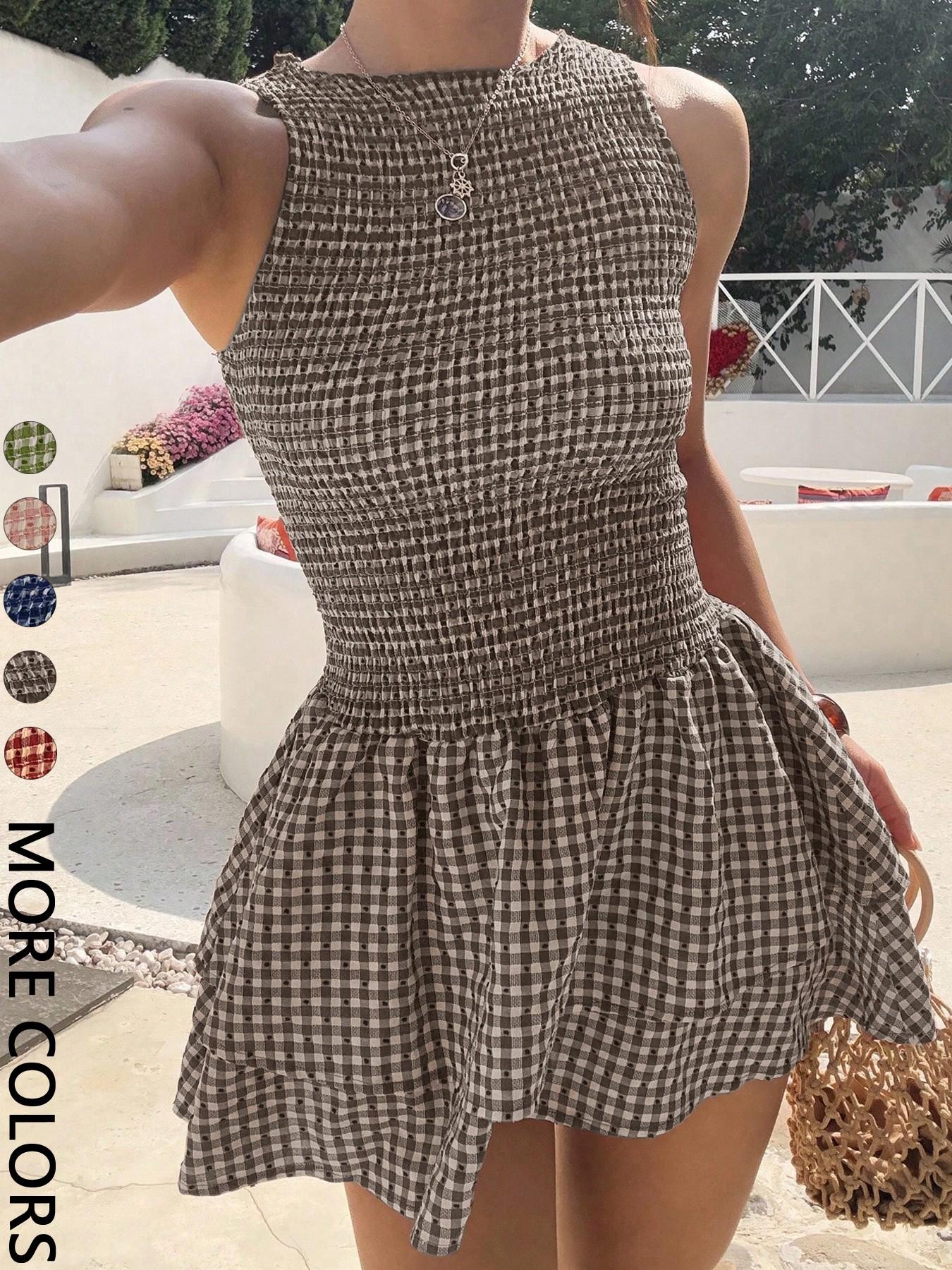 Women's Casual Sleeveless Short Dress, Plaid Pattern, Fitted Style, Perfect for Daily Wear, Comfortable and Stylish