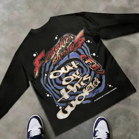 Unisex Street Style Long Sleeve Fitted T-Shirt, Out of This World Slogan Print and Astronaut Graphic, Cyberpunk Space Theme, Punk Y2K Fashion, Suitable for Streetwear and Y2K Style, Fashion Streetwear Top