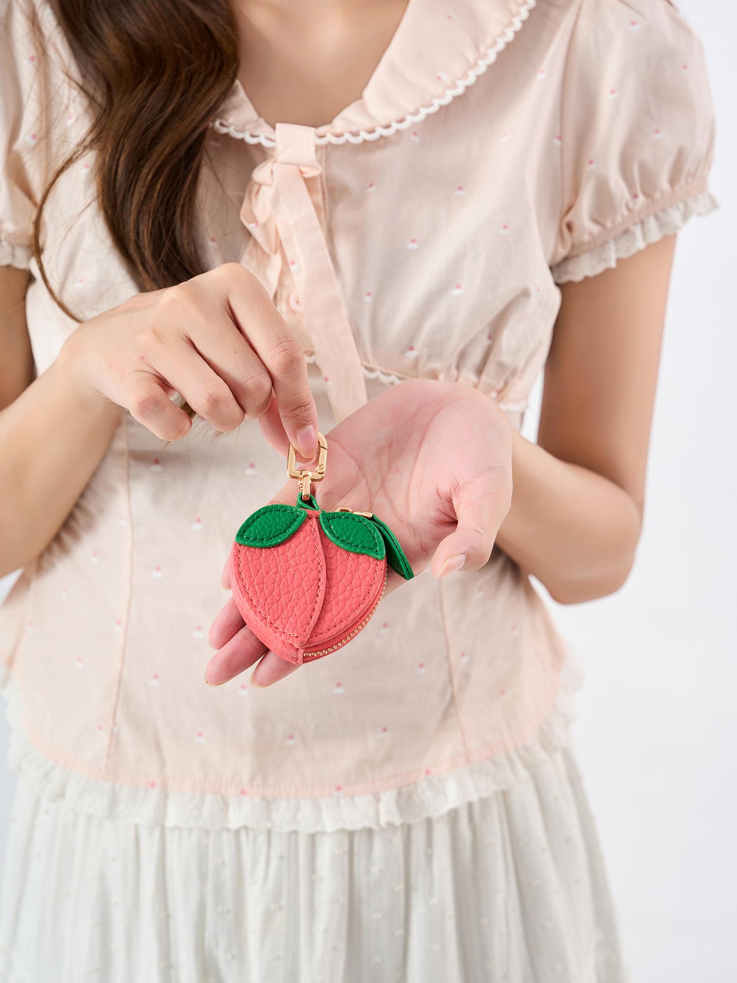 Fruit bag pendant, keychain fruit pendant, Cute Keychain, keychainaccessory, compatible with airine tag wallet, perfect giftfor bags and backpacks, all season casual style, Ideal Gift, Keychain Wristlet