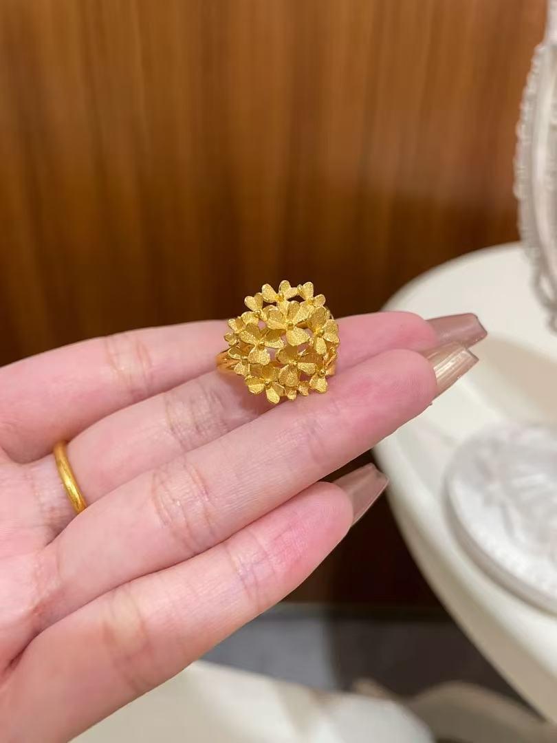 Chinese Retro Gold-Colored Flower Tower Ring for Women, Must-Have for Wedding, Full Bloom Flower Wreath Ring