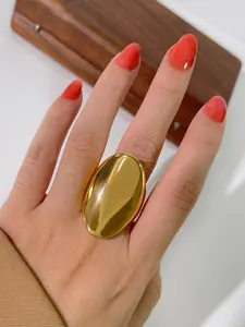 Minimalist Oval Ring, Asymmetrical Charm, Minimalist Aesthetic, Unique Fashion Jewelry, Daily Style, Perfect Gift for Fashion Lovers, Stylish Accessory, Stainless Steel Material