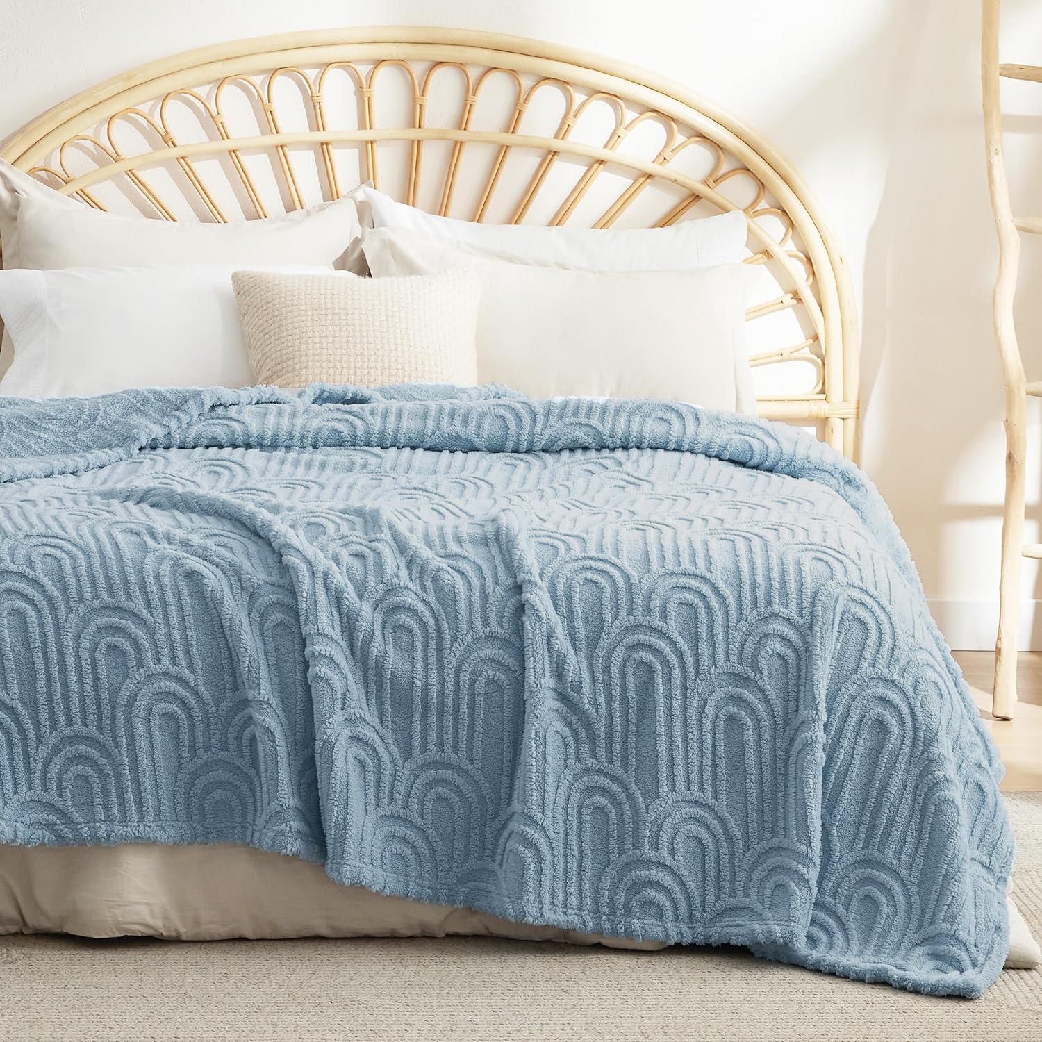 Flannel Fleece Super Soft Cozy Fluffy Throw，Arch Chic Bedding for All Seasons,Soft Fleece Blankets Gifts for Women Mom Girls