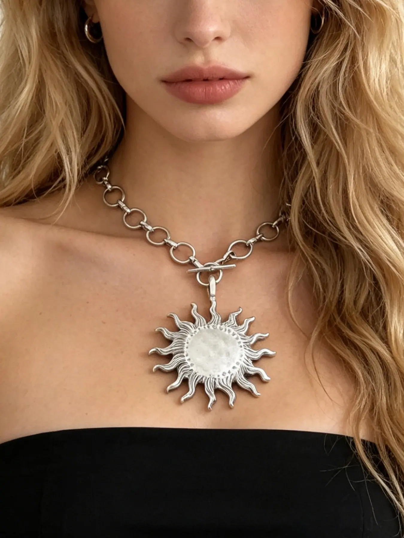 1pc Bohemian Style Vintage Silver Color Large Sun Flower Pendant Chunky Chain Statement Necklace Suitable For Women's Daily Wear 18"+2" Extend Chain