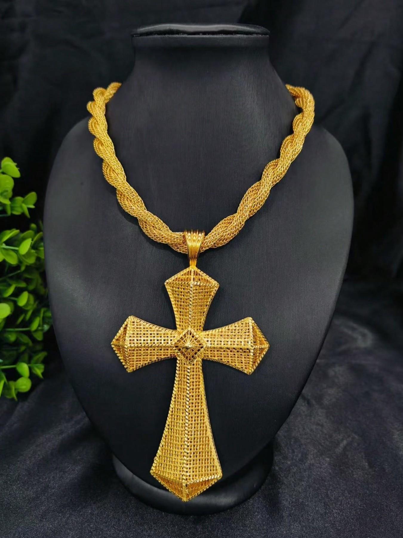 Fashion Women's Cross Pendant Necklace, Cross Chain Design, Chain Necklaces, Ethnic Pattern, Party Style, All Seasons, Zinc Alloy Chain, Wedding Anniversary Gift