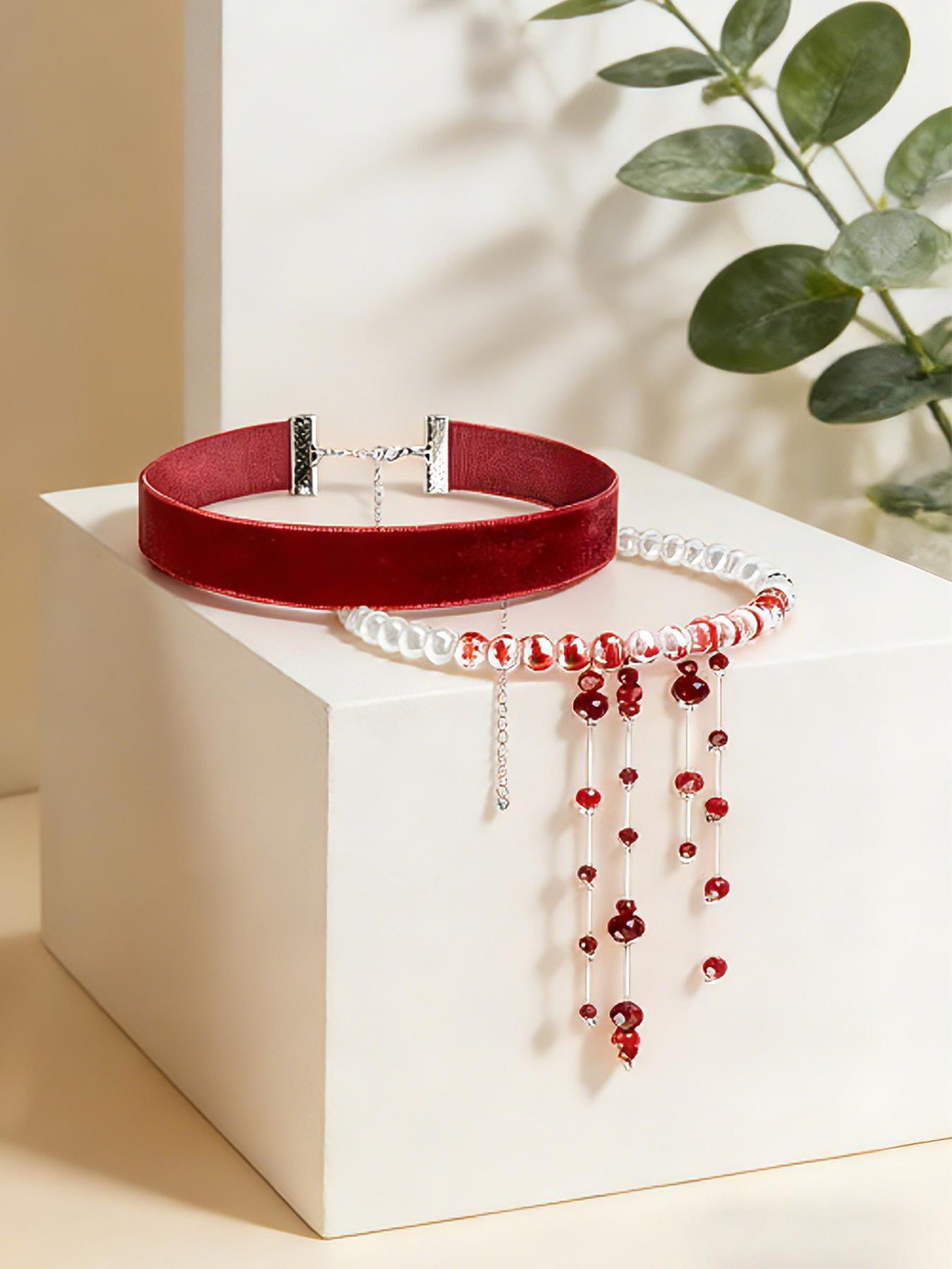 2-Piece Sexy Gothic Choker Necklace Set, Swan Flocking and Pearl Crystal, Perfect for Parties, Halloween, Valentine's Day, Daily Wear