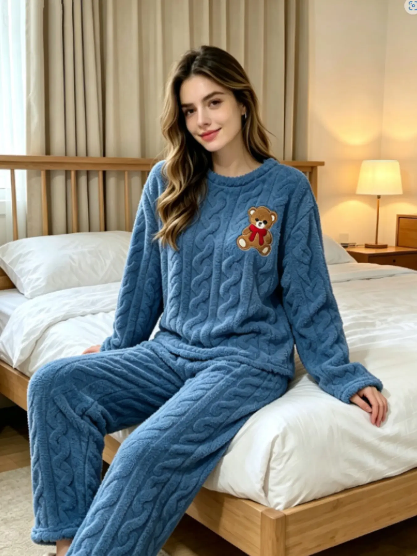 Two-Piece Flannel Women's Casual Solid Color Embroidered Bear Long Sleeve Set, Cozy Home Wear, Soft and Comfortable Sleepwear