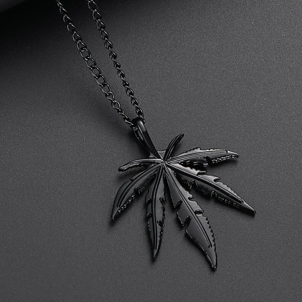 1Pc Fashion Maple Leaf Necklace Titanium Steel Hemp Leaf Pendant Glittery Charm Chain Gift Jewelry Hip Hop Jewelry Accessories