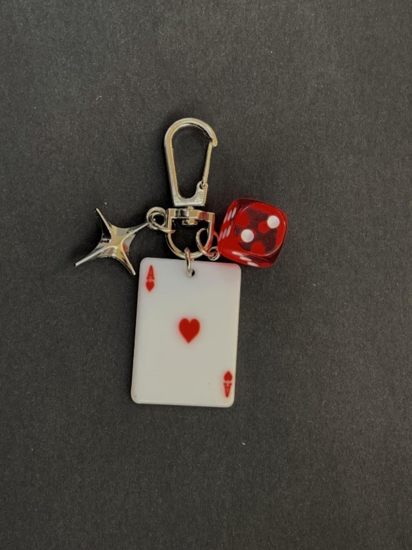 Y2K Ace of Spades Keychain with Star Pendant-Poker Card Dice Star Keychain Bag Charm, Acrylic Keychain, Aesthetic Keychain, for Bag Charms, Backpack Keychains & Wallet Decoration