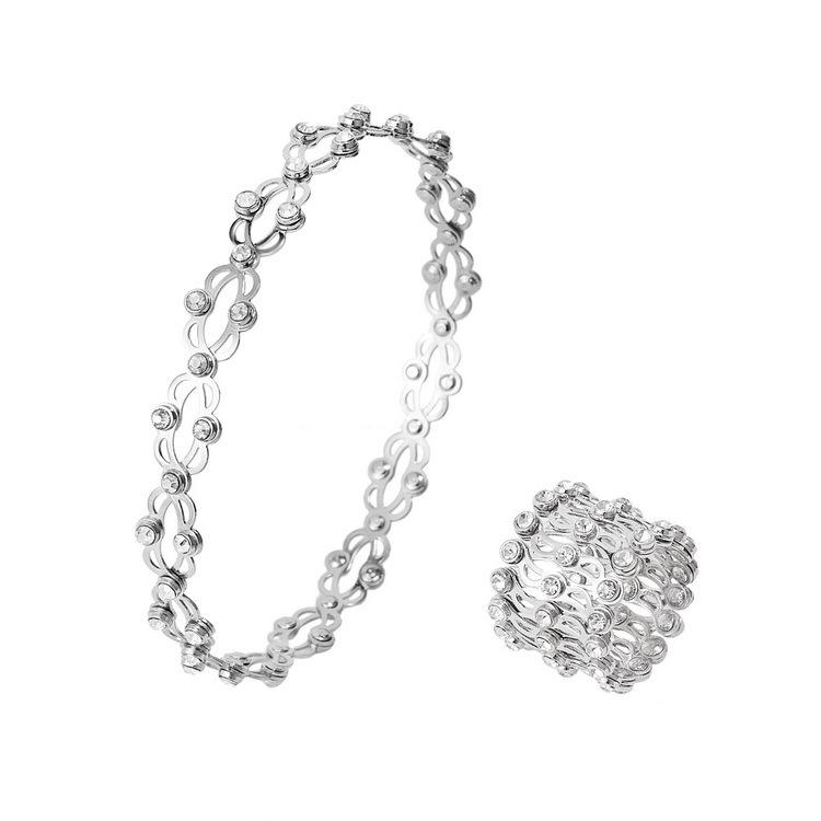 Magic Transformable Retractable Fashion Ring, Two Ways to Wear in One Piece, Instantly Turns into Adjustable Bracelet, Ideal Surprise Gift