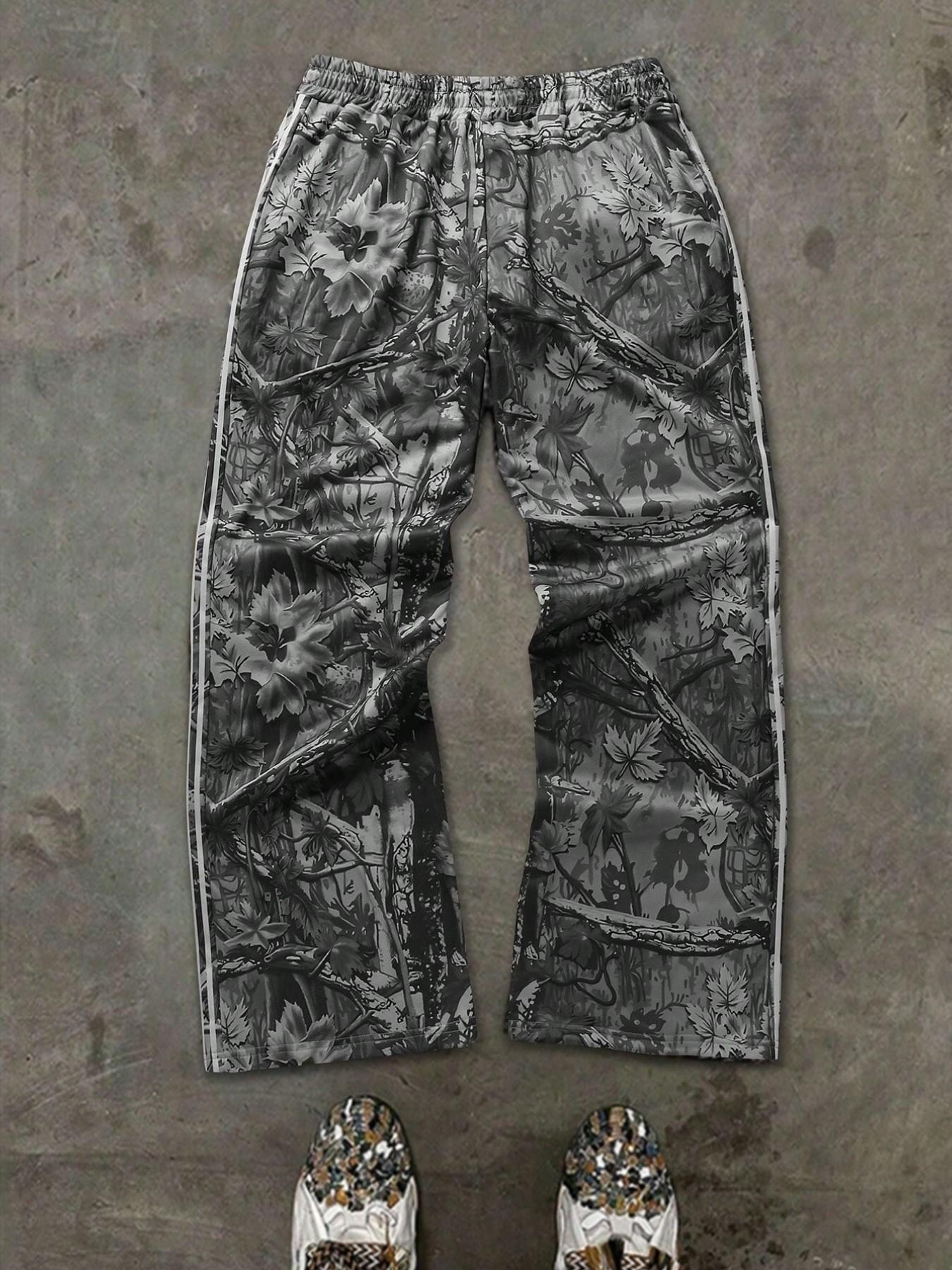 🔥 Virus Boston 23 Camouflage Tracking Pants 🔥|  Essential Y2K streetwear! Unique forest camouflage print with 3 stripe details and "BOSTON 23" logo | Comfortable wide leg fit, perfect for street style and daily styling 🔥