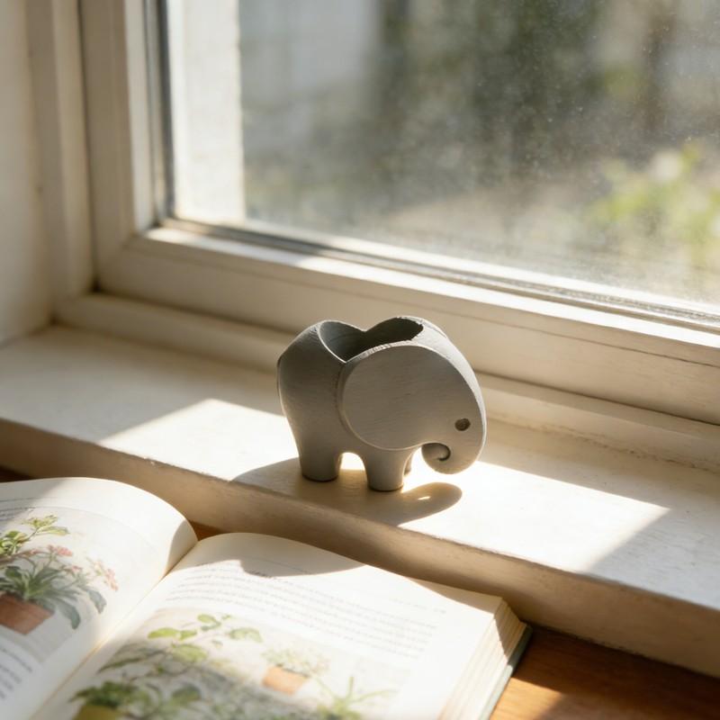 Mini Elephant Succulent Planter with Drainage Hole, 3D Printed Small Cactus Pot, Indoor Outdoor Decor, Durable Plastic, Gift Idea