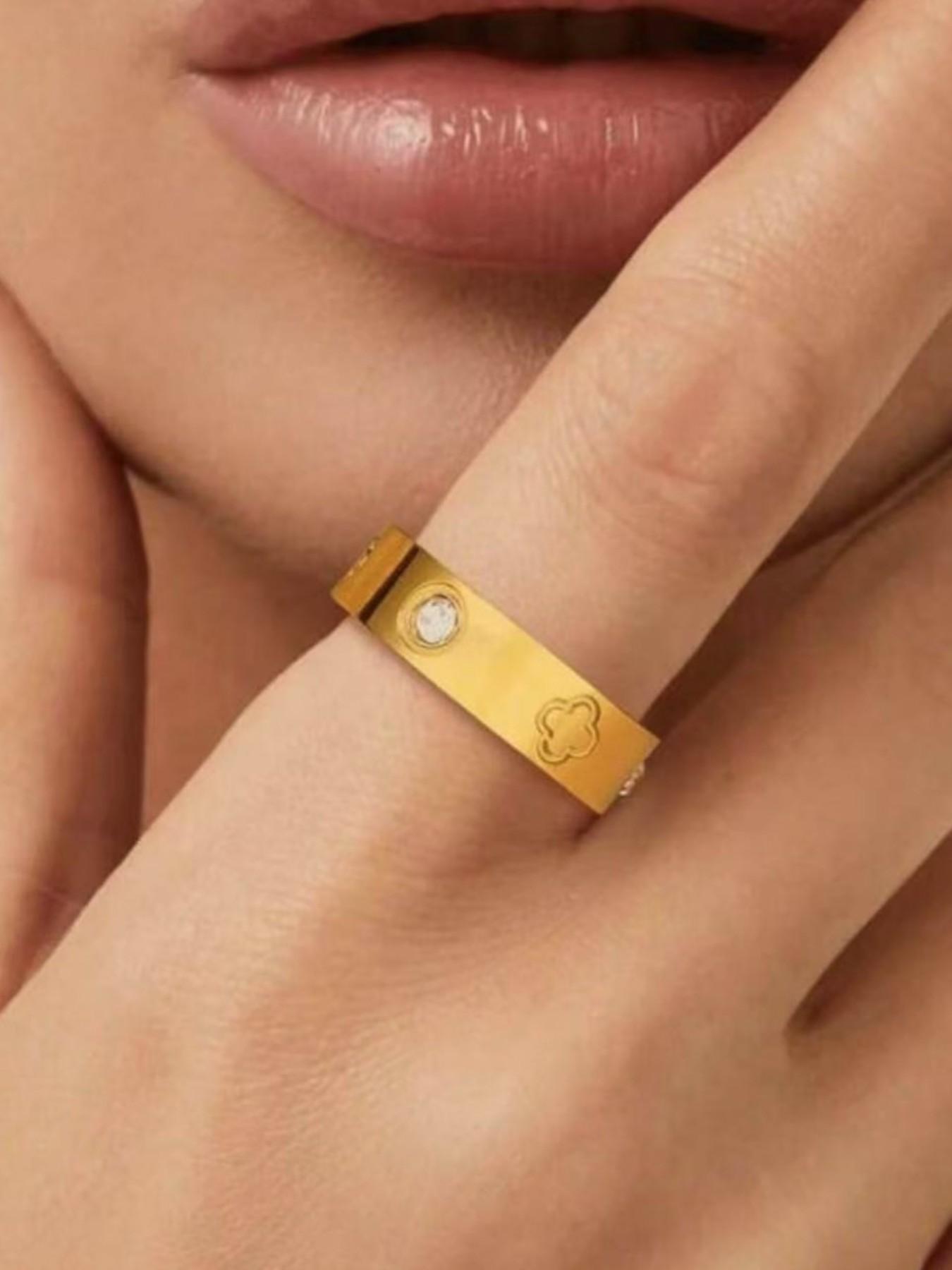 Fashion Luxury Four-Leaf Clover Diamond Titanium Steel Ring, Wedding Promise Rings, Colorfast Design, Stylish Finger Ring for Women, Elegant Jewelry Accessory