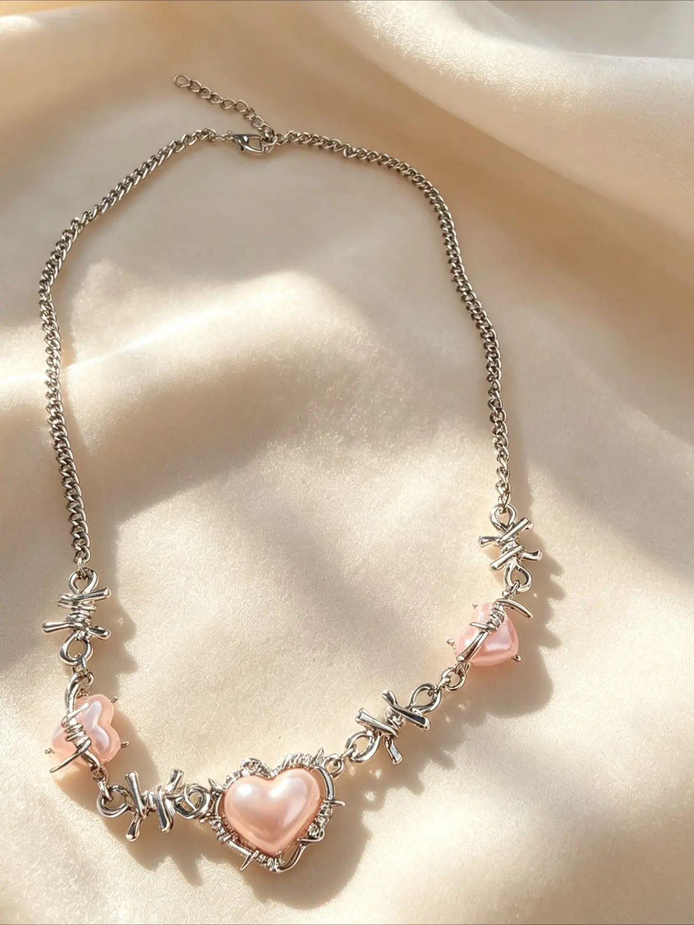 Unique Luxury Pearl Choker Necklace, Sweet Cool Thorn Heart Pendant, Women's High-End Design Collarbone Chain, All Seasons Fashion Jewelry