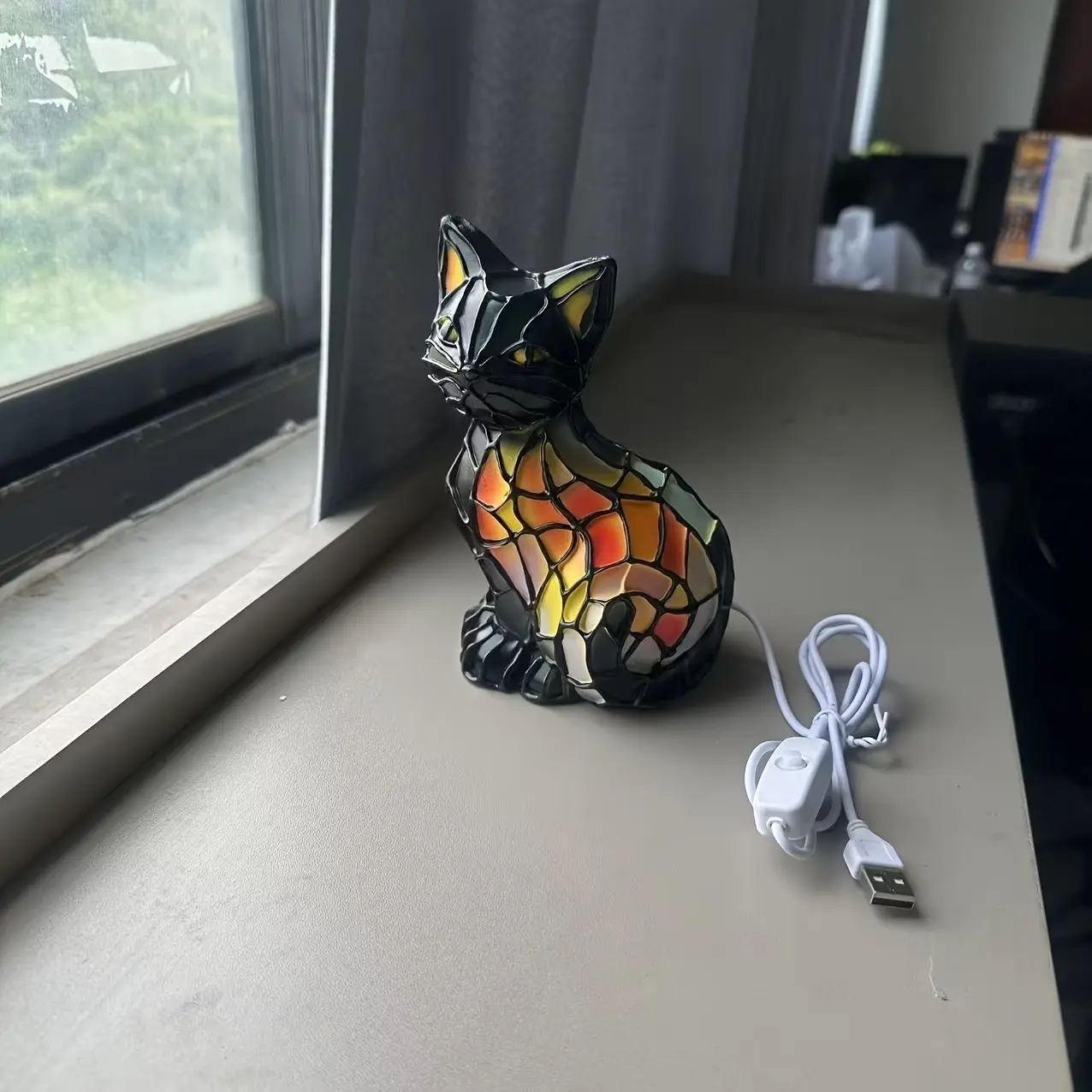 Cat lamp USB plug resin handicraft decorative item
