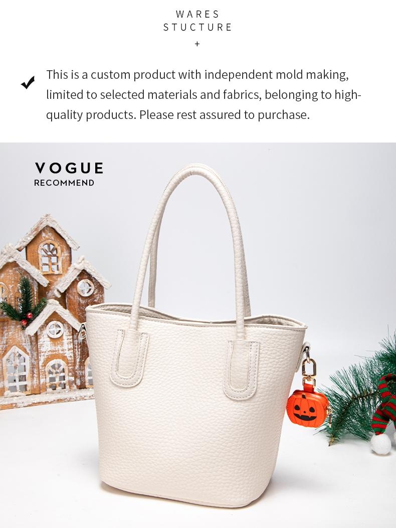 Cute Pumpkin Pendant, Mini Keychain Accessory, Cute Charms Keychain, Perfect Gift for Bags and Backpacks, All Season Casual Style, Halloween Gothic Style, Unique Gift for Friends and Family on Christmas