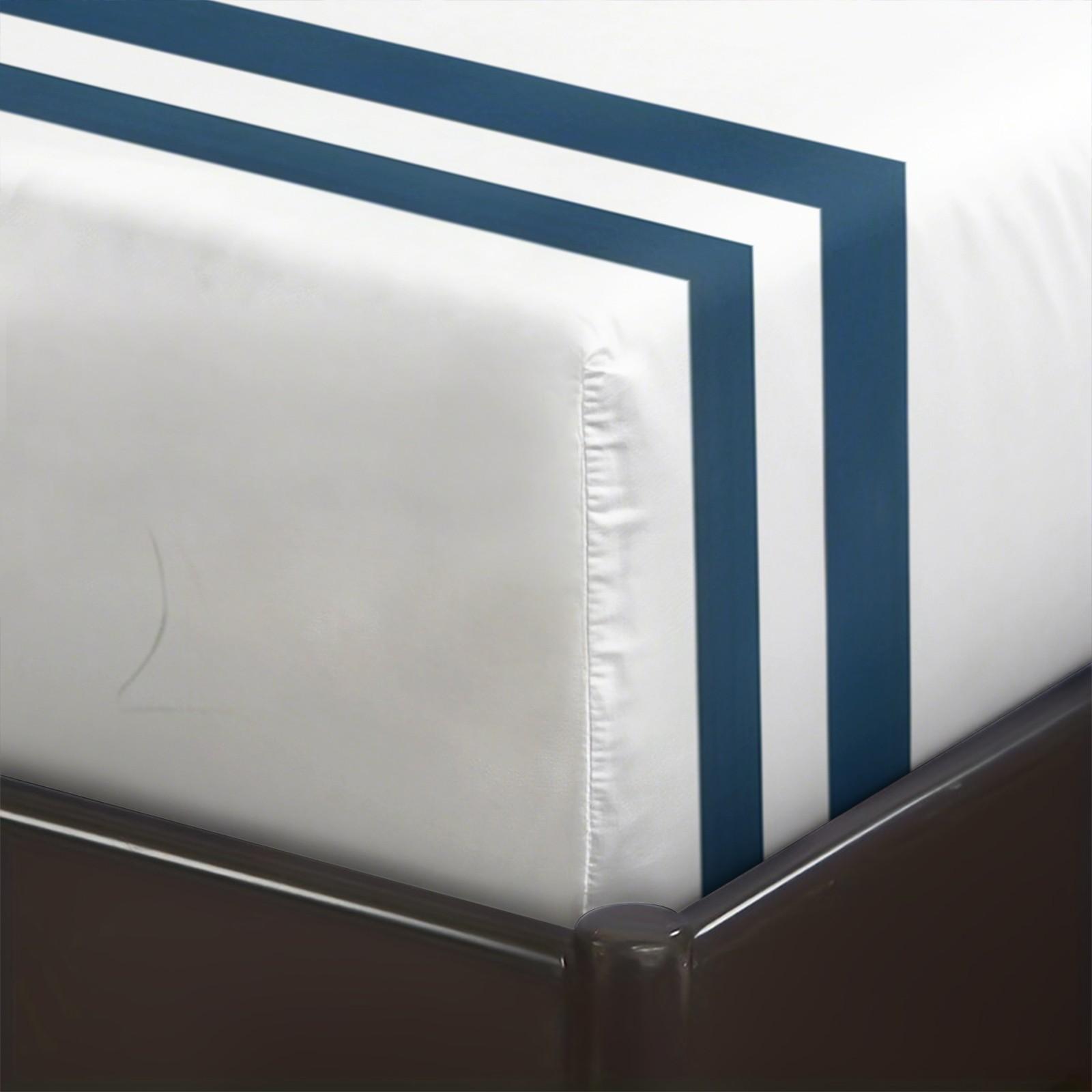 Teddy Bear Pattern Bed Sheet, Comfortable Printed Pattern, Includes 1 Bed Sheet and 2 Pillowcases, Comfortable Bedding, Non slip Dust Cover Suitable for Bedroom and Guest Room, Suitable as a Gift for Children or Adults, Bed Sheets Set