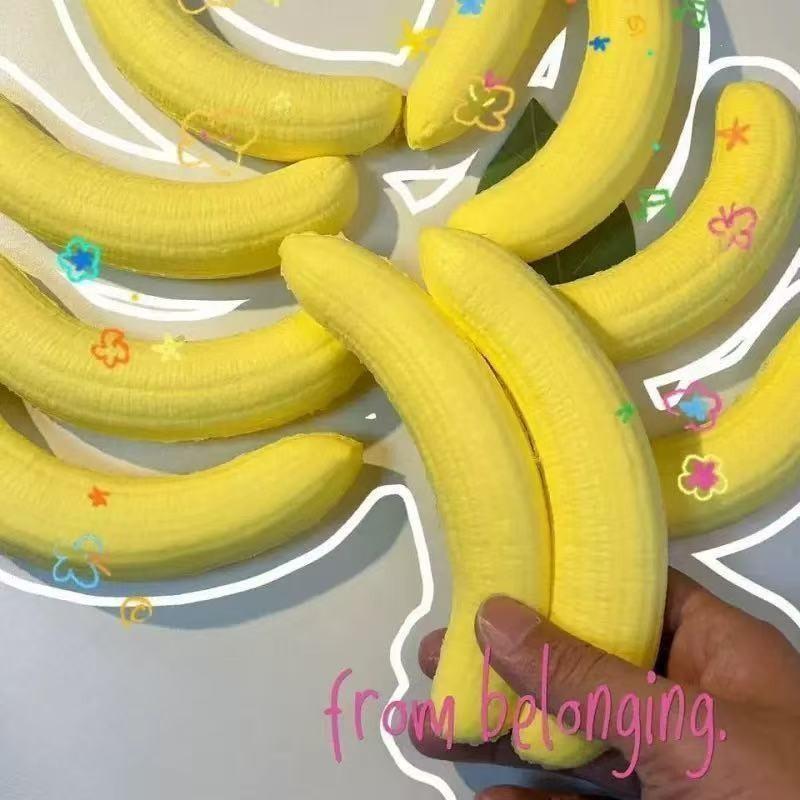4 Realistic Soft Bananas, Non-Toxic Safe, Party Prank Items, Banana Decorations, Restaurant Kitchen Fruit Props