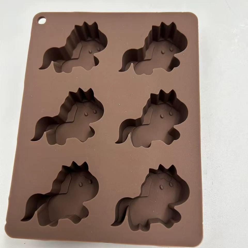 1pc Creative Horse Shape Ice Cube Tray, Multi-Functional Silicone Mold, Chocolate Cake Mold, Summer Cooling Kitchen Utensil