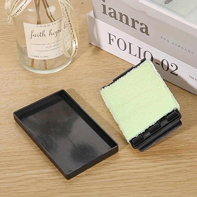 2pcs Guitar String Cleaner Brush Board Scrubber - Fingerboard Rub Cleaning Tool for Acoustic Electric Bass Maintenance Care Accessories, Acoustic Guitar Accessories