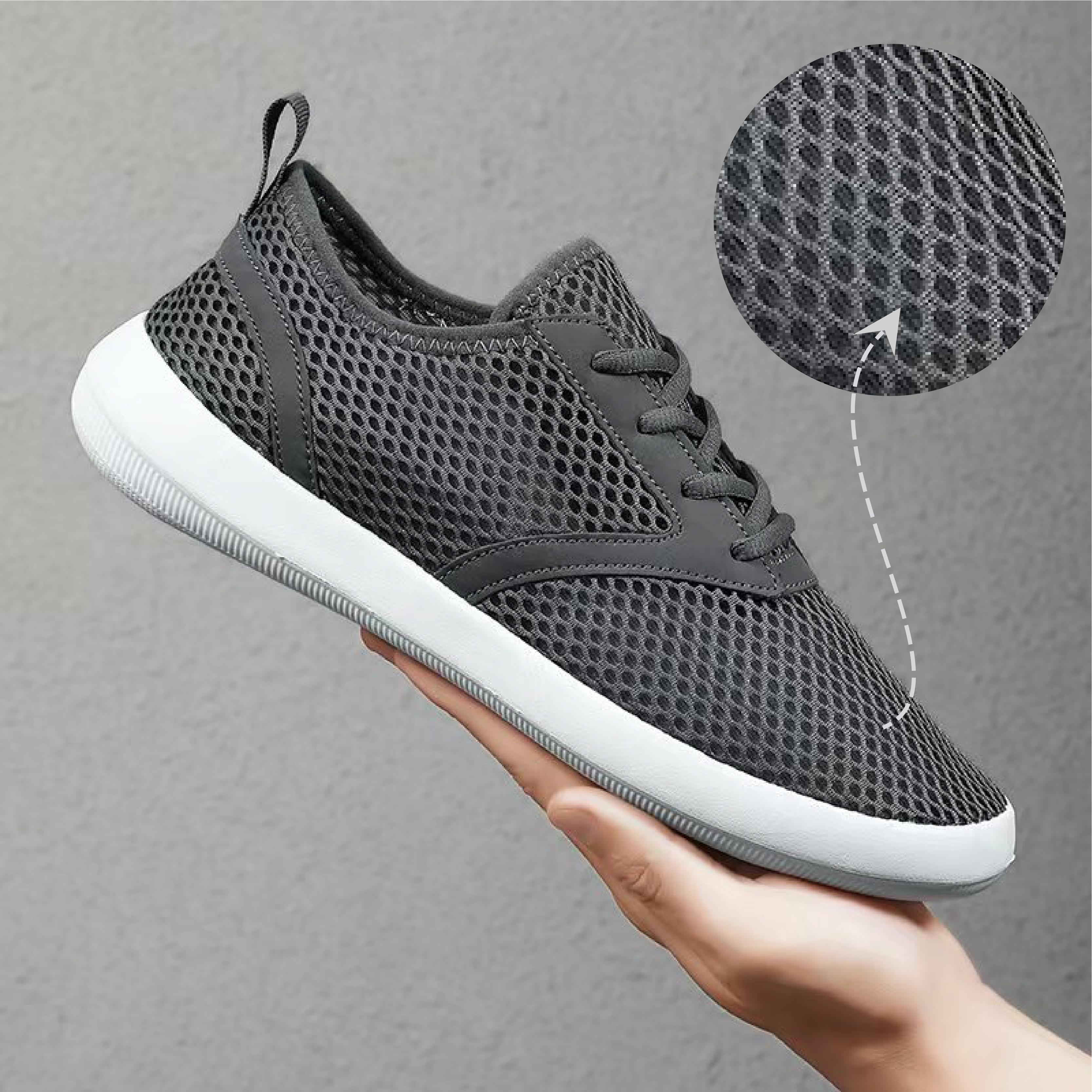 A pair of men's hiking shoes, waterproof shoes and beach shoes. With more comfortable fabric that is highly breathable. The sole has perforations for drainage and is anti-slip and durable. Suitable for giving as gifts to family members.