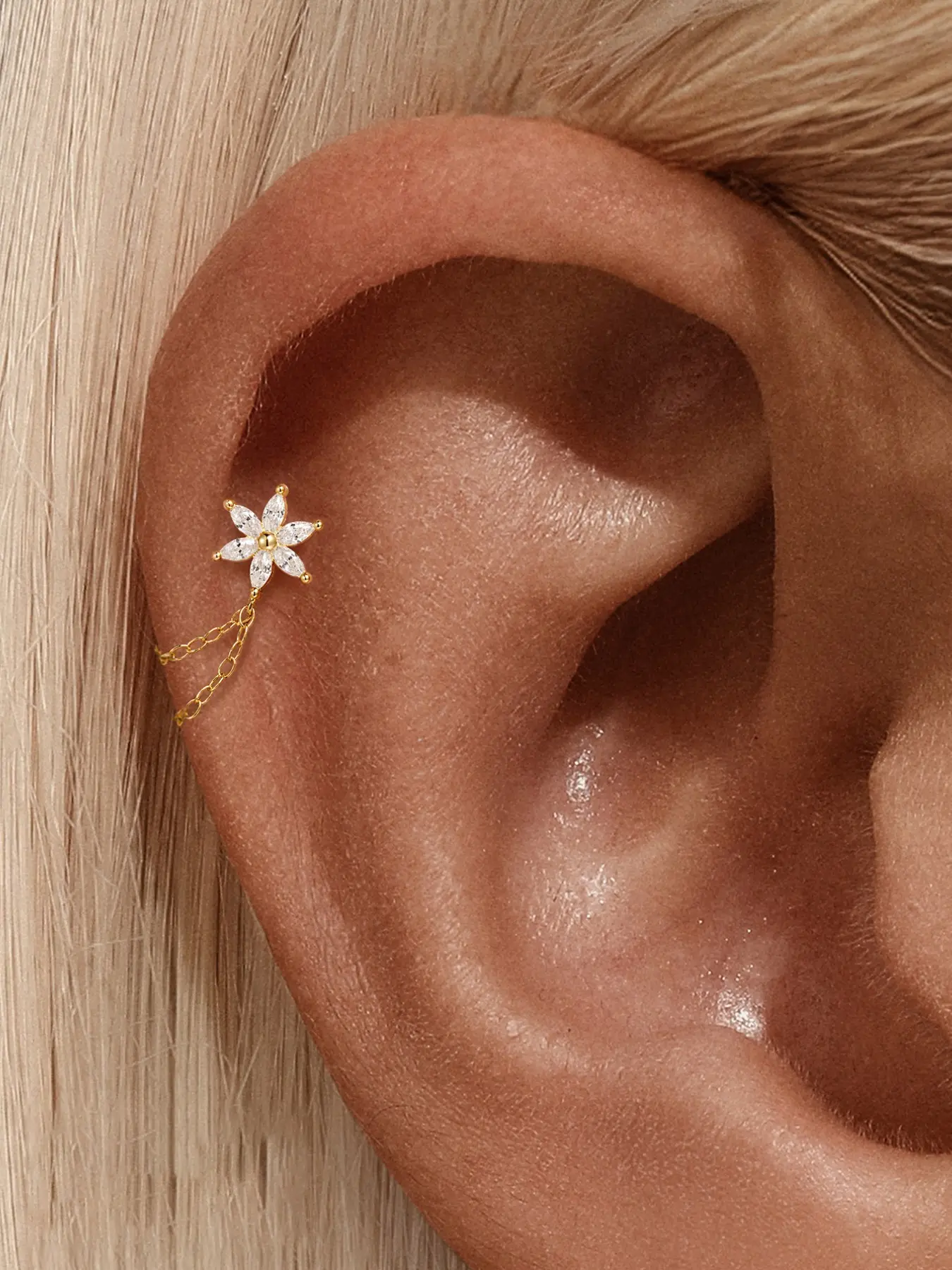 1Pc 18K Gold Plated S925 Sterling Silver Floral CZ Chain Tassel Flat Back Earrings, Flower Dangle Threaded Cartilage Piercing Labret Studs Hypoallergenic Non-Tarnish,  Ideal for Daily Wear, Valentine's Day, and Other Special Occasions.