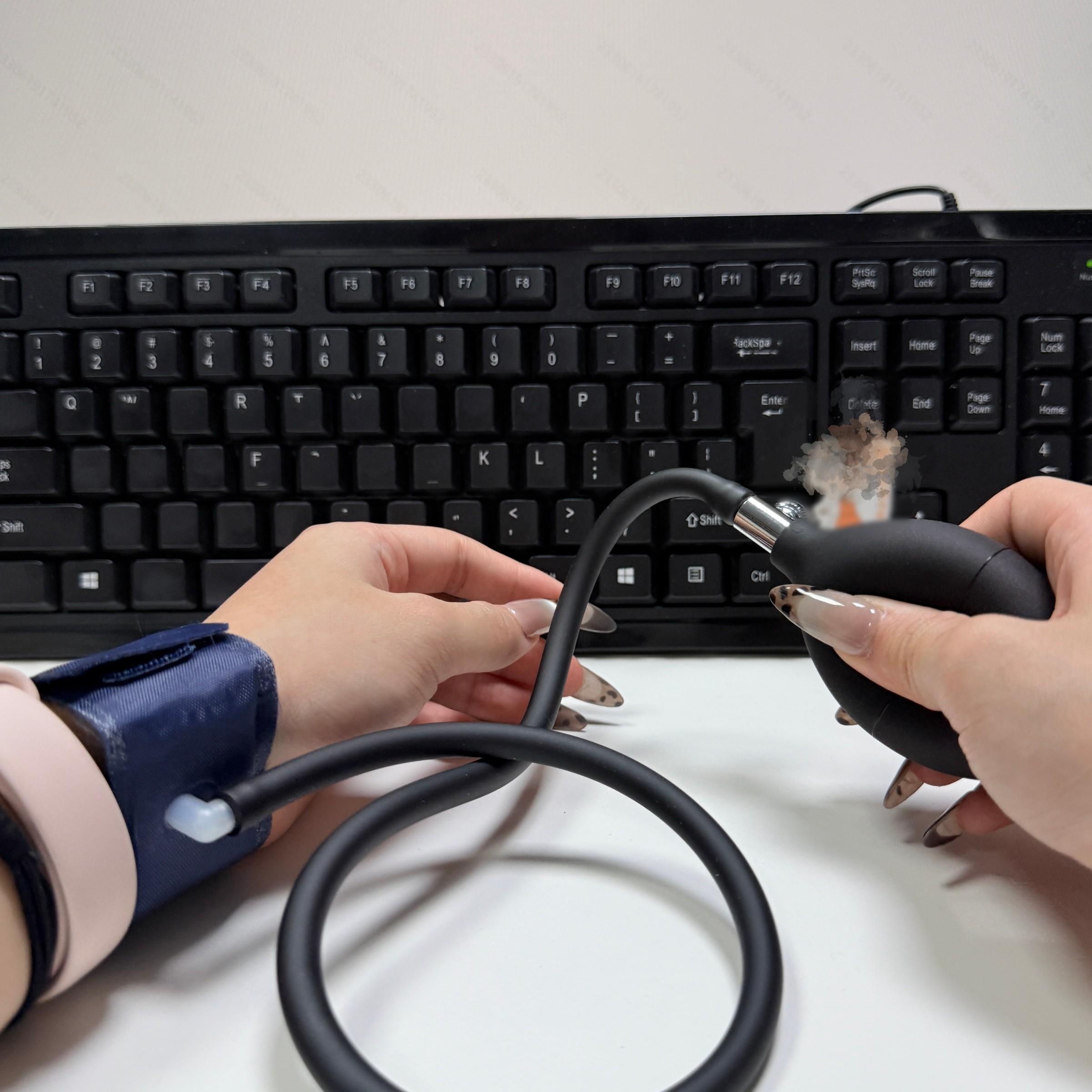 Innovative Inflatable Massage Tool, Exercise Equipment, Multi-Use Adult Muscle Training, Hand Massage Product, Silicone Material