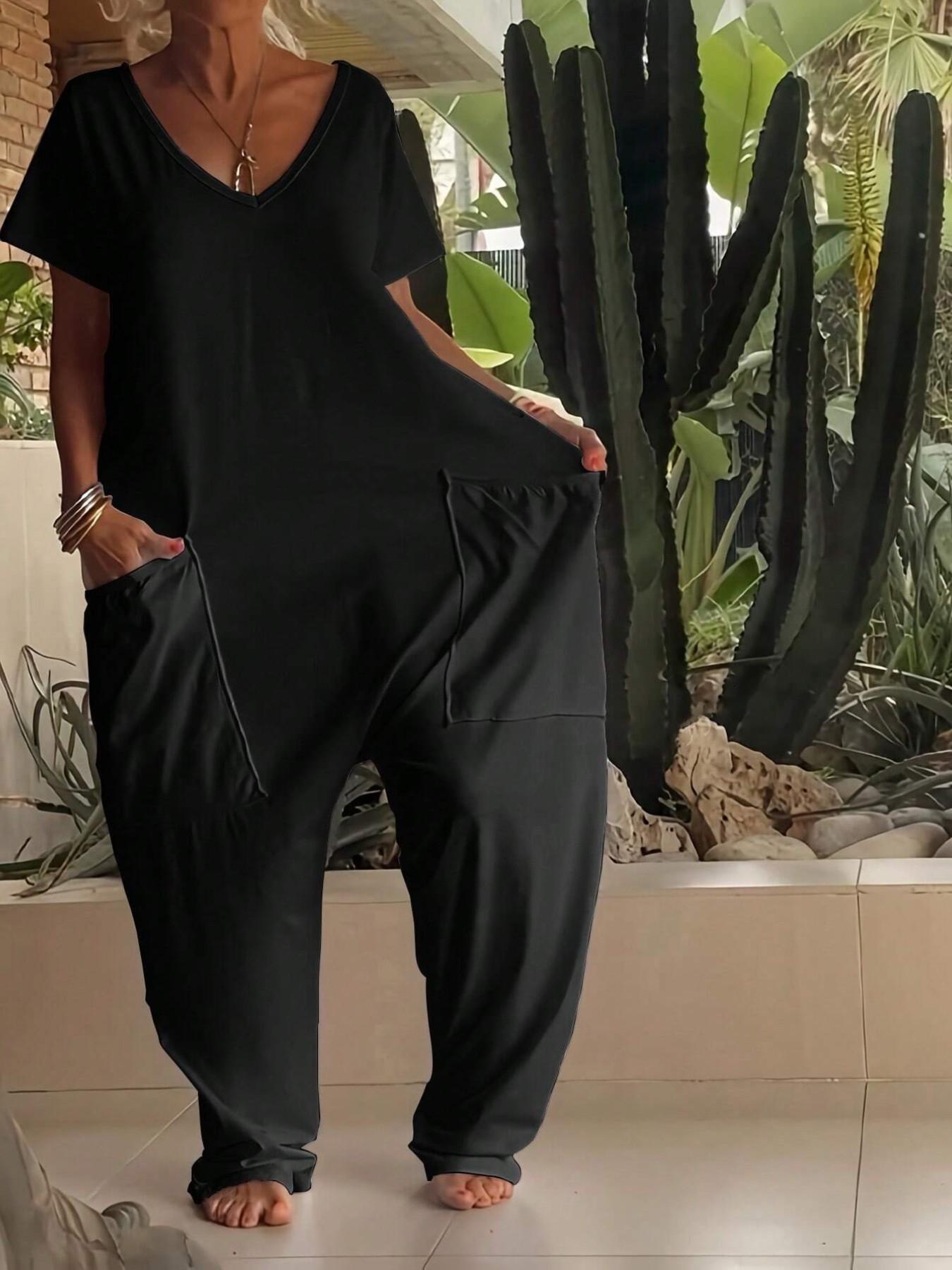 2026 Women's Casual Oversized Jumpsuit, Casual Jumpsuits, Short-Sleeve Batwing V-Neck Harem Pants With pockets, Loose Fit Wide Leg, Perfect for All Seasons, Stylish & Comfortable，Suitable for Daily Home Wear and Fashionable for Outings