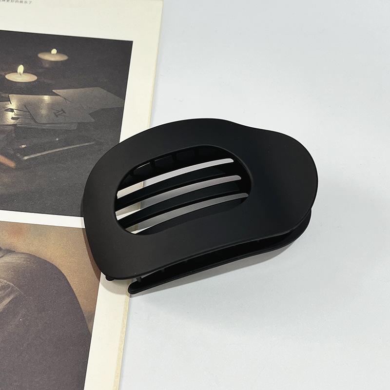 Daily Basic Matte Oval Alligator Hair Clips – Simple Design for Neat Back-of-Head Updos