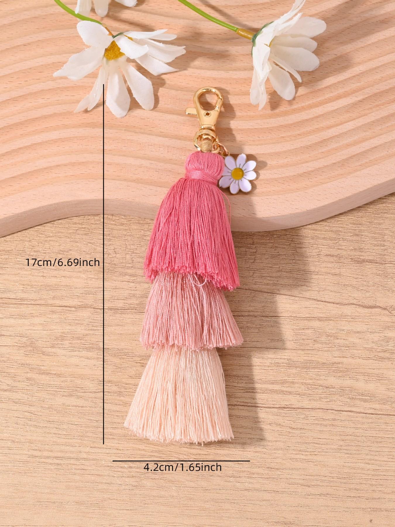 Boho Style Colorful Daisy Fringe Keychain, Fashion Accessory for Bags, Earphone Cases, Phone Covers, Car Decor, Gift for Holidays
