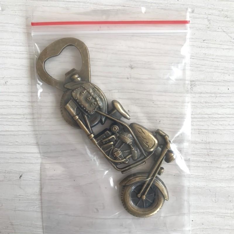 Vintage Motorcycle Bottle Opener, Intricate Design, Perfect Gift for Motorcycle Enthusiasts, Ideal for Party Events, Single Pack