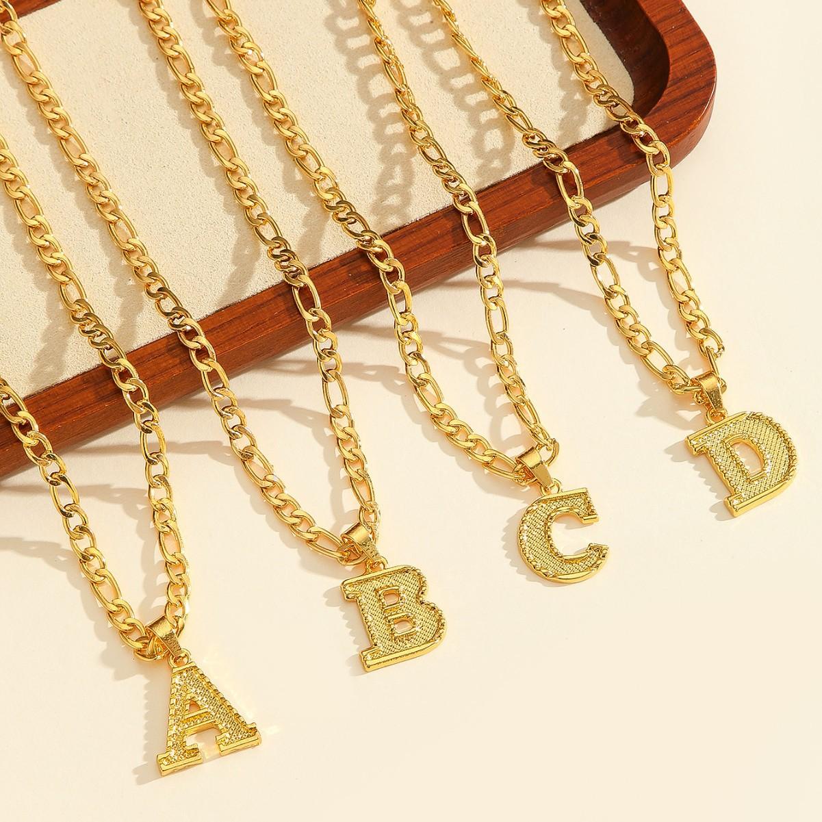 26 Unisex Alphabet Necklaces - Stainless Steel Jewelry with Letter Shapes Alphabet Pendants, Ol Fashion High-End Versatile Minimalist Accessory, Perfect Gift for Loved Ones