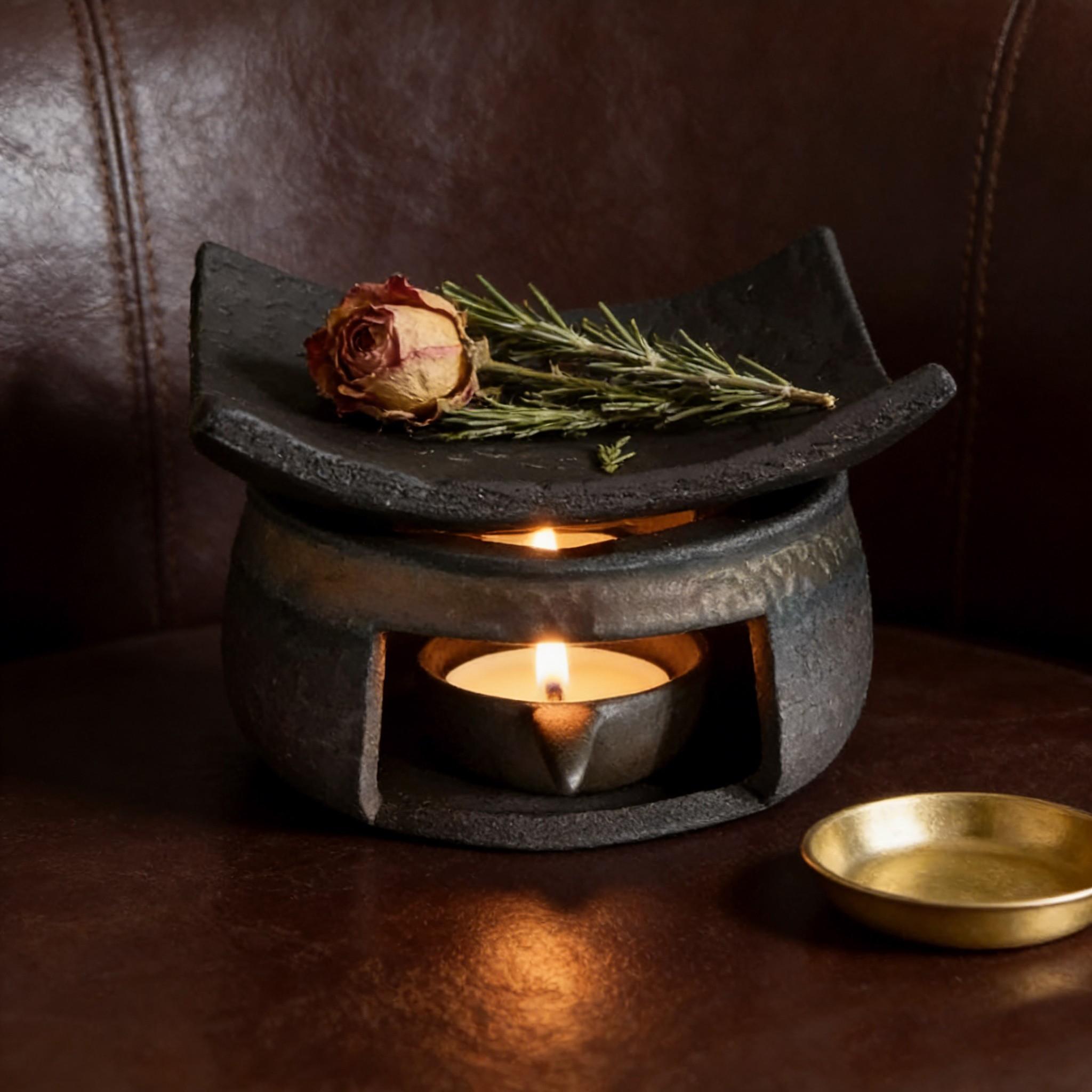 Rustic Solid Stone Texture Incense Burner, Dark Handmade Coarse Ceramic Diffuser, Home Bedroom Essential Oil Warmer, Calming Healing Atmosphere