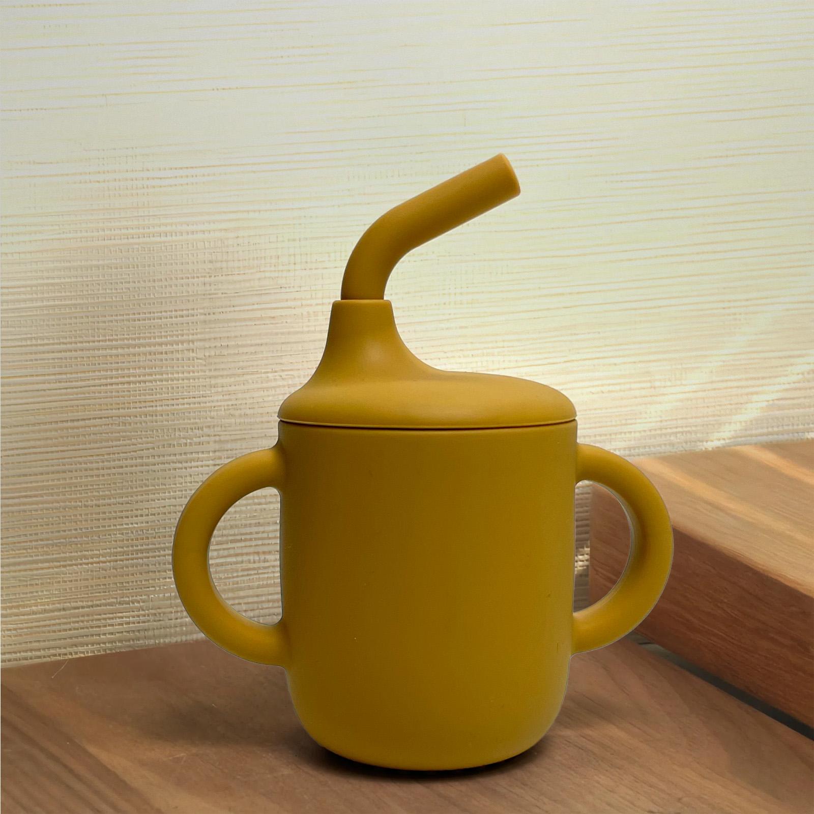 Tiny Silicone Drinking Training Cup with Soft Grip Handle Straw Spill-Proof Lid & Straw Reusable Cup for Baby & Toddler - Easy-Clean Design, Safe for Sippy Cup Transition Motor Skills Development Sippy Cup Easy Clean Baby Feeding Toddlers Drinking