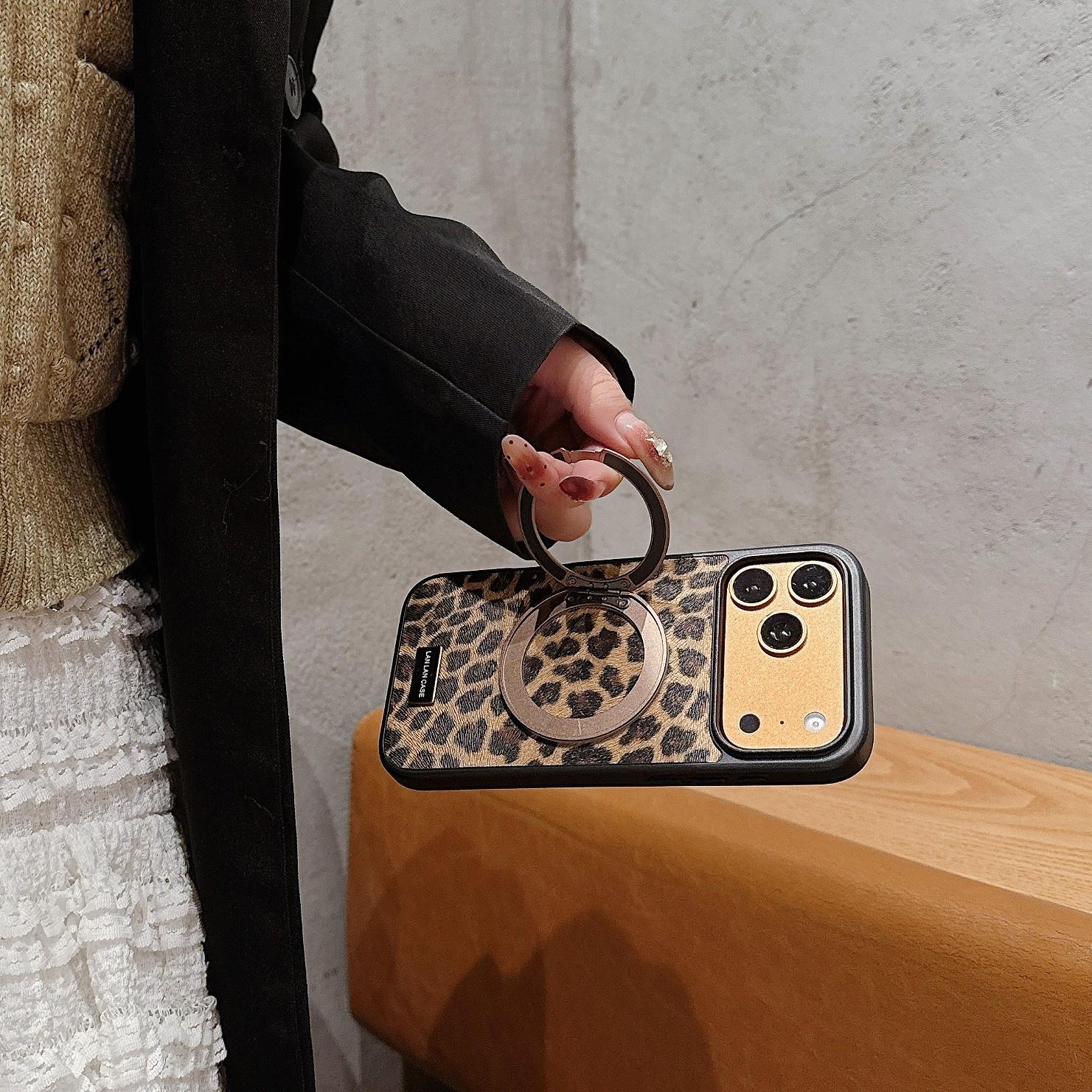 Women's Leopard Pattern 360 Rotating Magnetic Stand Apple Case, New Trendy iPhone Shell, Compatible with iPhone 17/16/15/14 Series