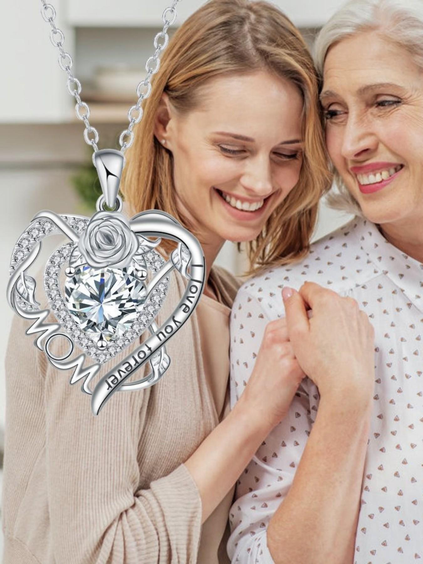 Rose Heart Forever Mom Original heart-shaped rose pendant, elegant and versatile simple clavicle necklace.Paired with an apple-shaped preserved rose jewelry gift box.Ideal gift for birthdays, Mother’s Day, Valentine’s Day and Christmas.