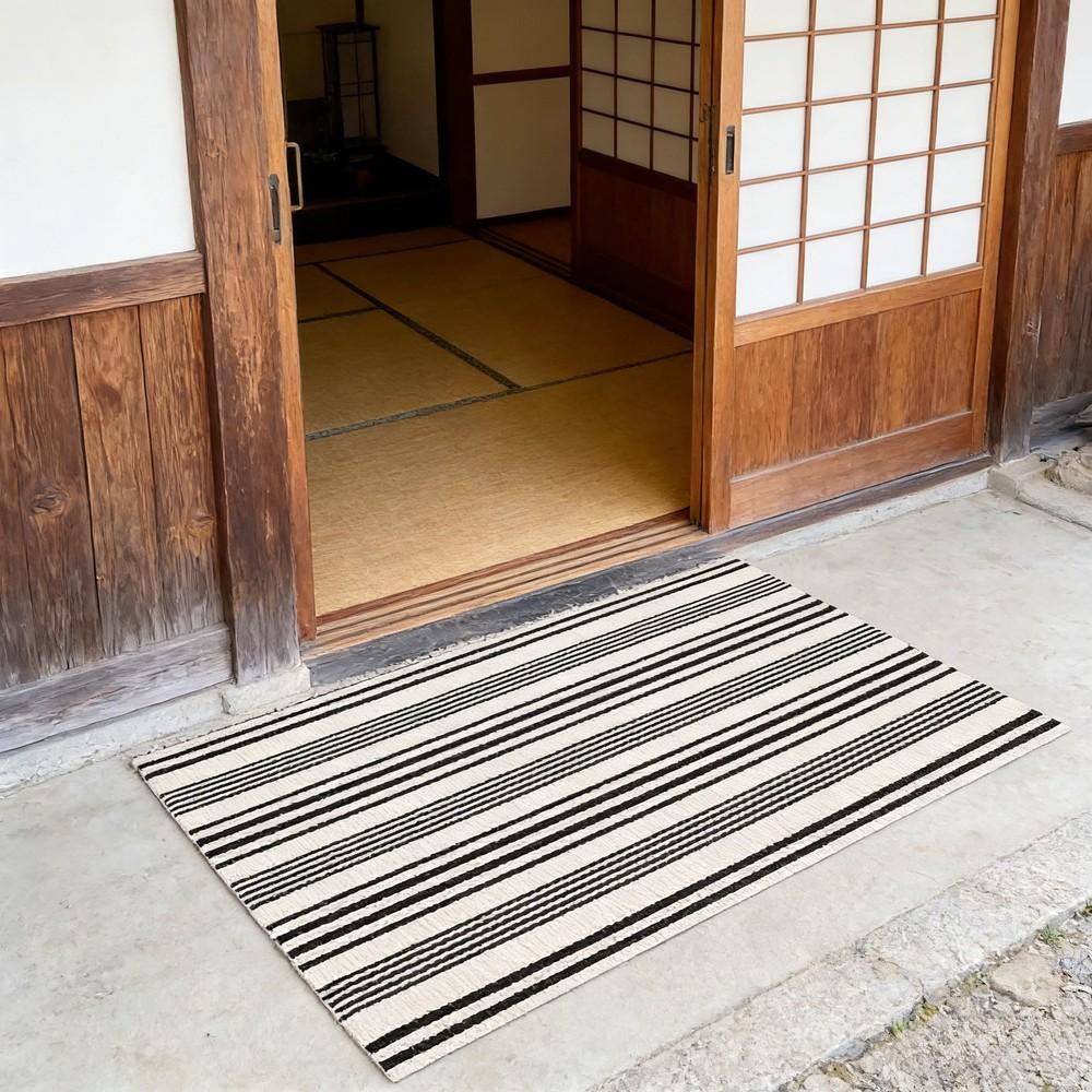 Classic Minimalist Stripes Outdoor Welcome Rug, Boho Style Fashion Carpet, Easy Clean Washable, Home Decor for Hotel Lobby Bathroom